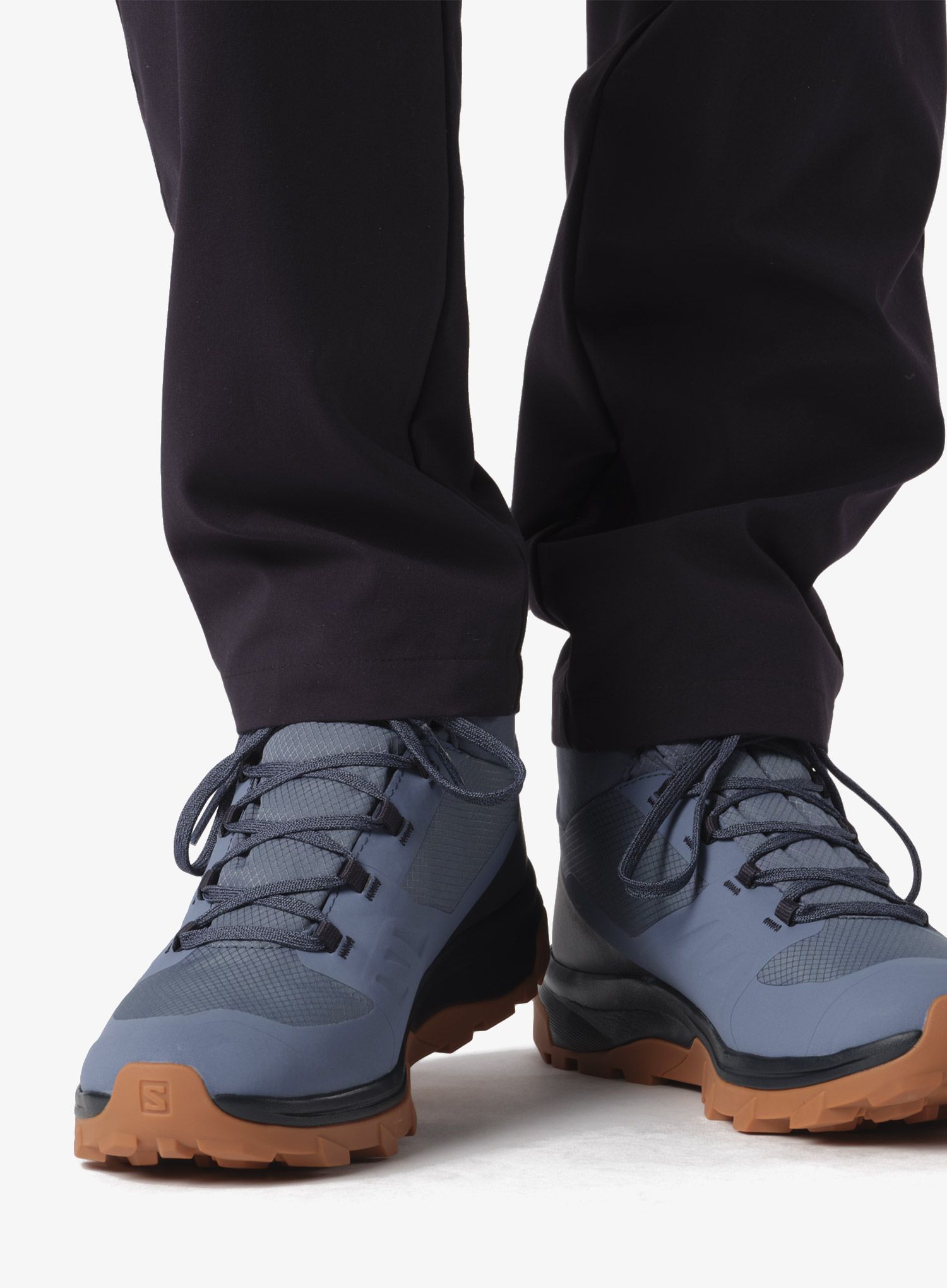 Outdoorové boty Salomon Outsnap CSWP - bering sea/carbon/gum