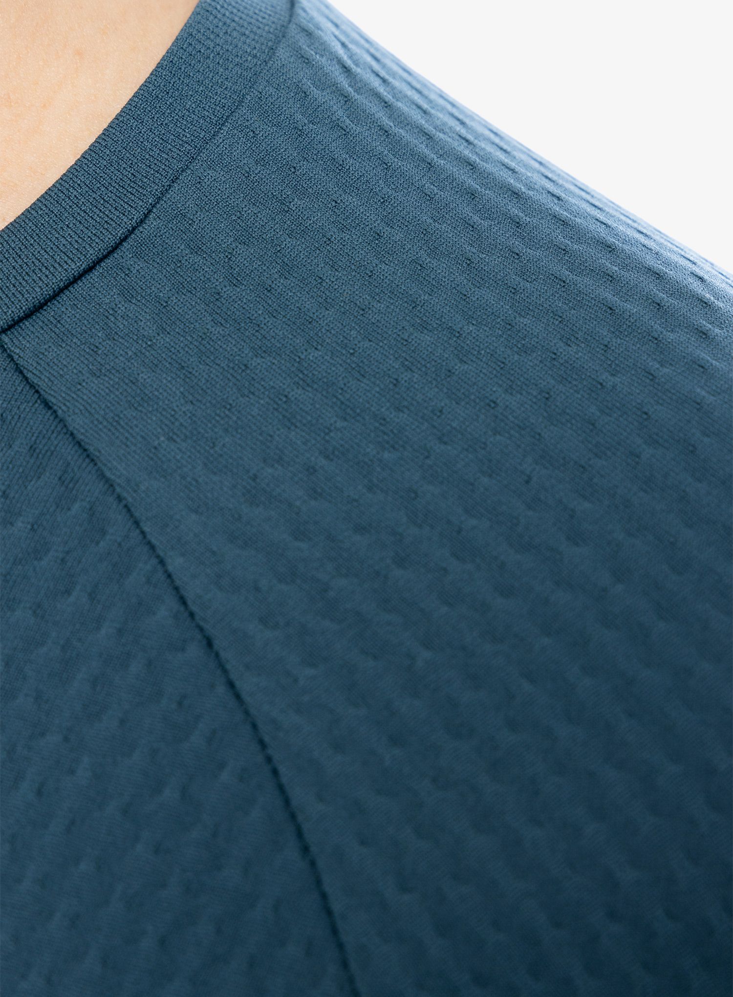 Mikina na běh Salomon Sense Aero Seamless - deep dive