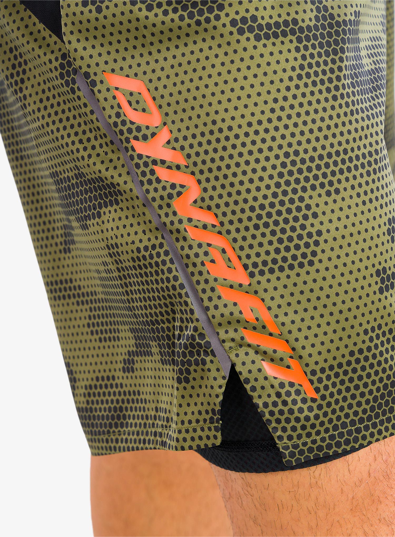 Kraťasy Dynafit Trail Graphic 2/1 Shorts - winter moss exagon camo