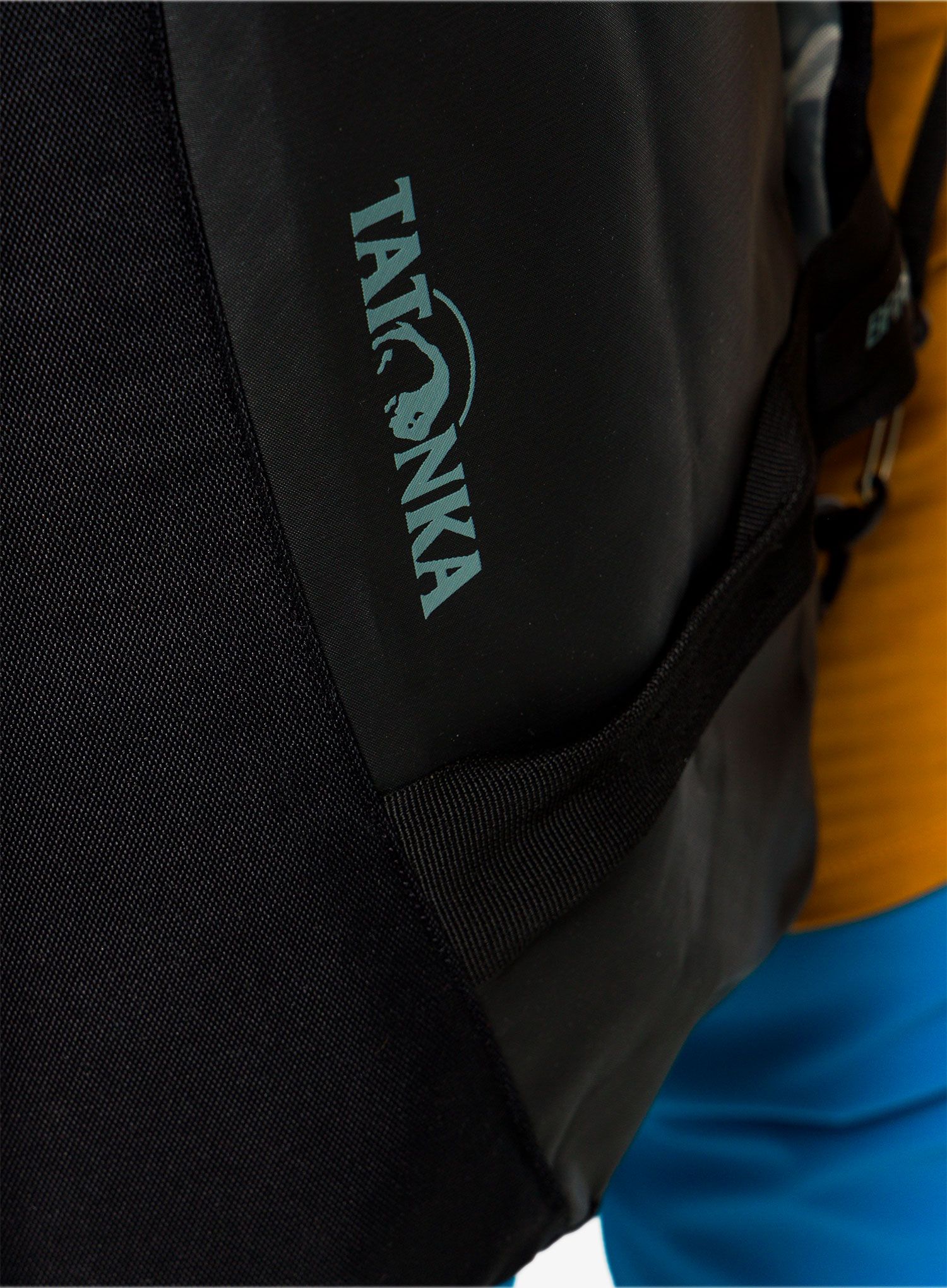 Taška Tatonka Barrel S - black
