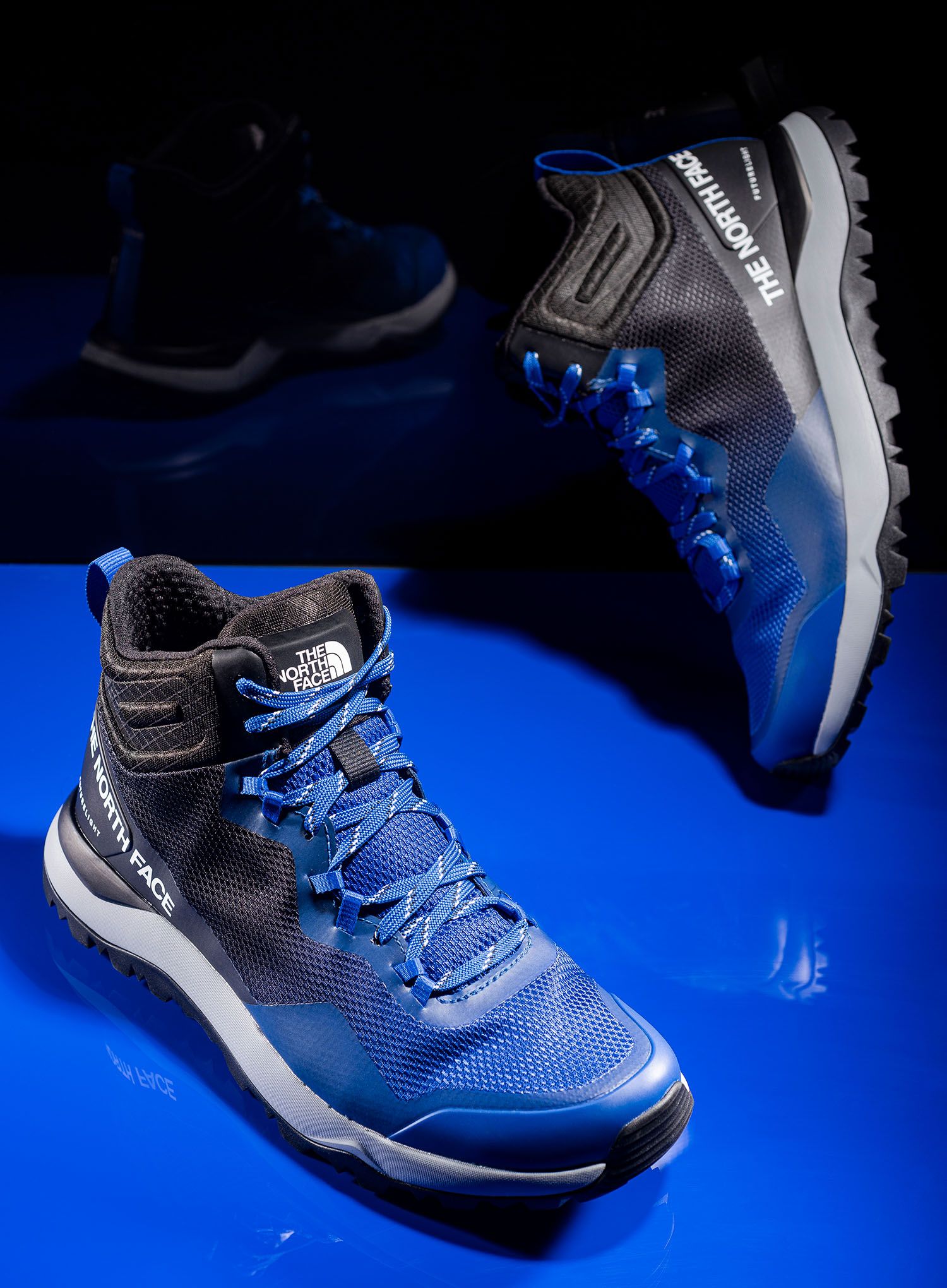 Turistické boty The North Face Activist Mid FUTURELIGHT - blue/black