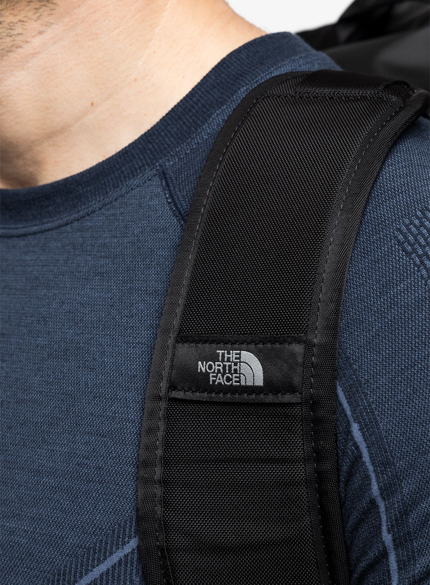 Taška The North Face Base Camp Duffel M - black/tnf white