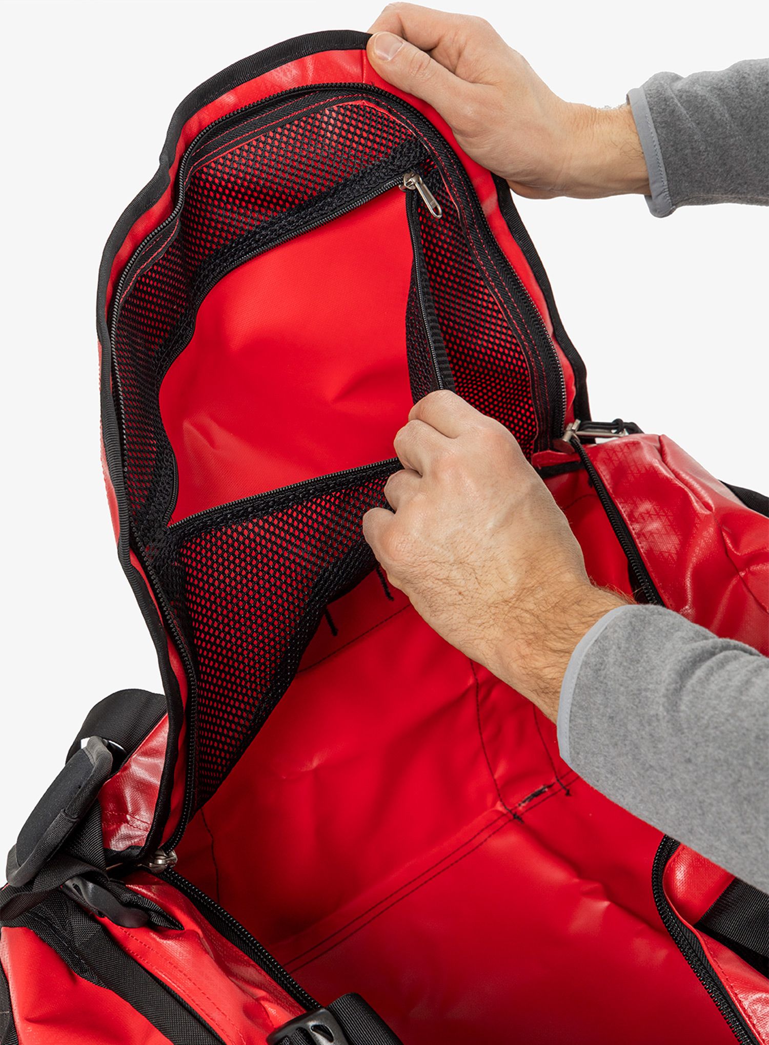 Expediční taška The North Face Base Camp Duffel M - red/black