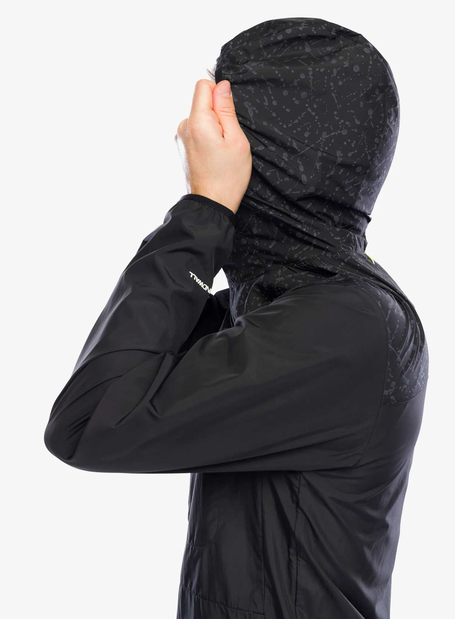 Větrovka The North Face Higher Run Wind Jacket - tnf black/tnf black trail
