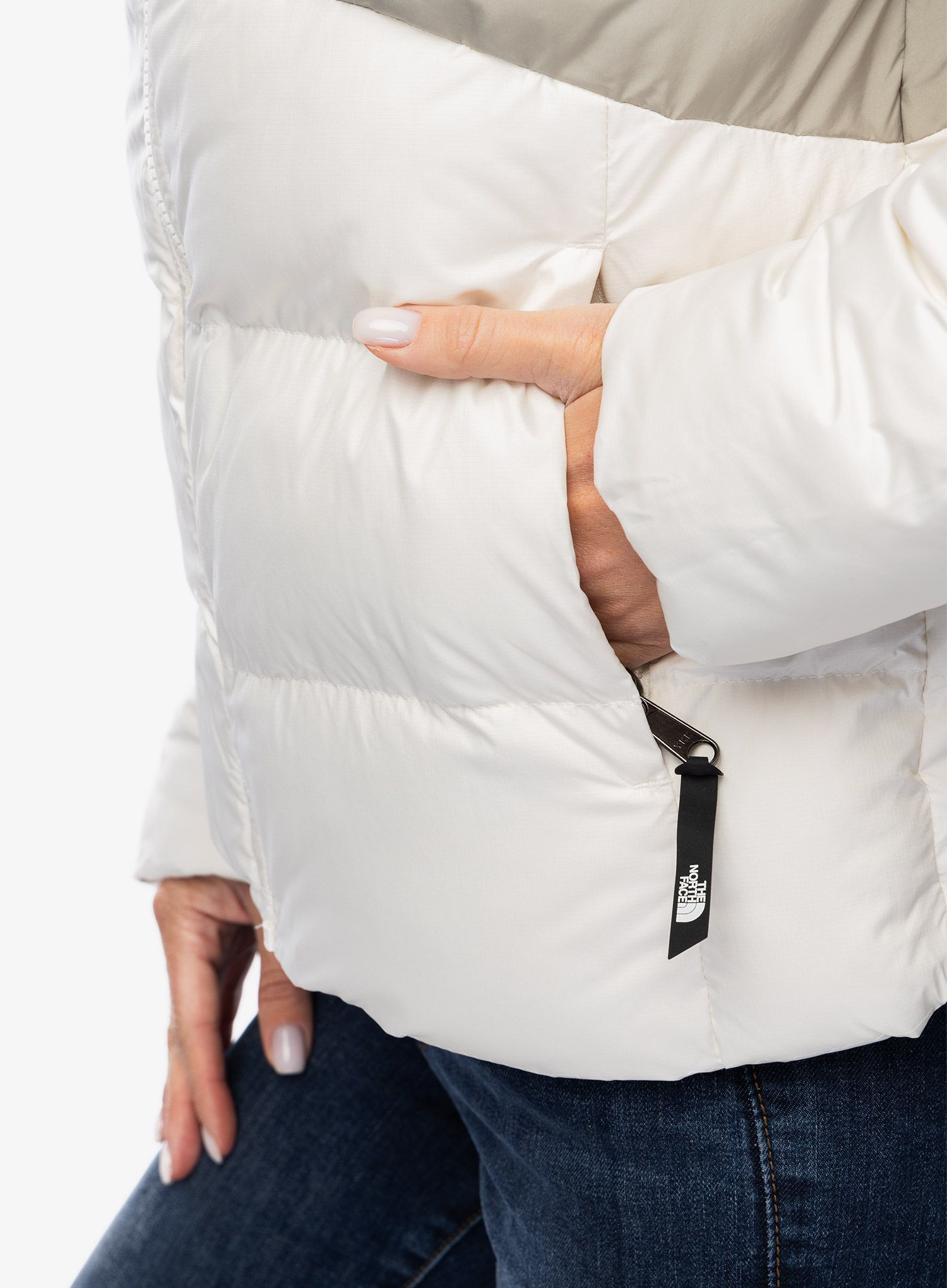 Dámská zimní bunda The North Face Saikuru Jacket - white dune/clay grey