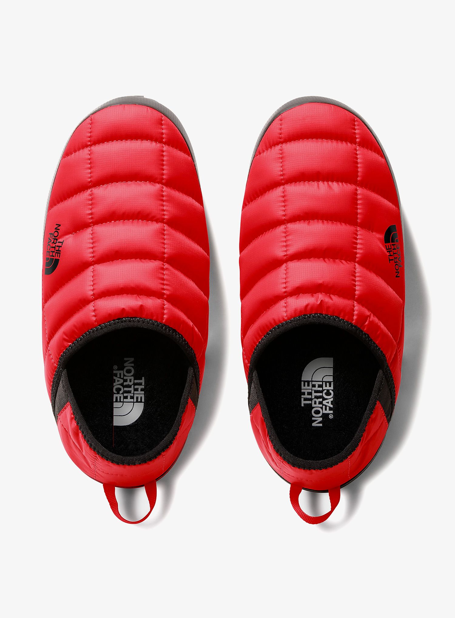 Izolované přezůvky The North Face ThermoBall Traction Mule V - tnf red/tnf black