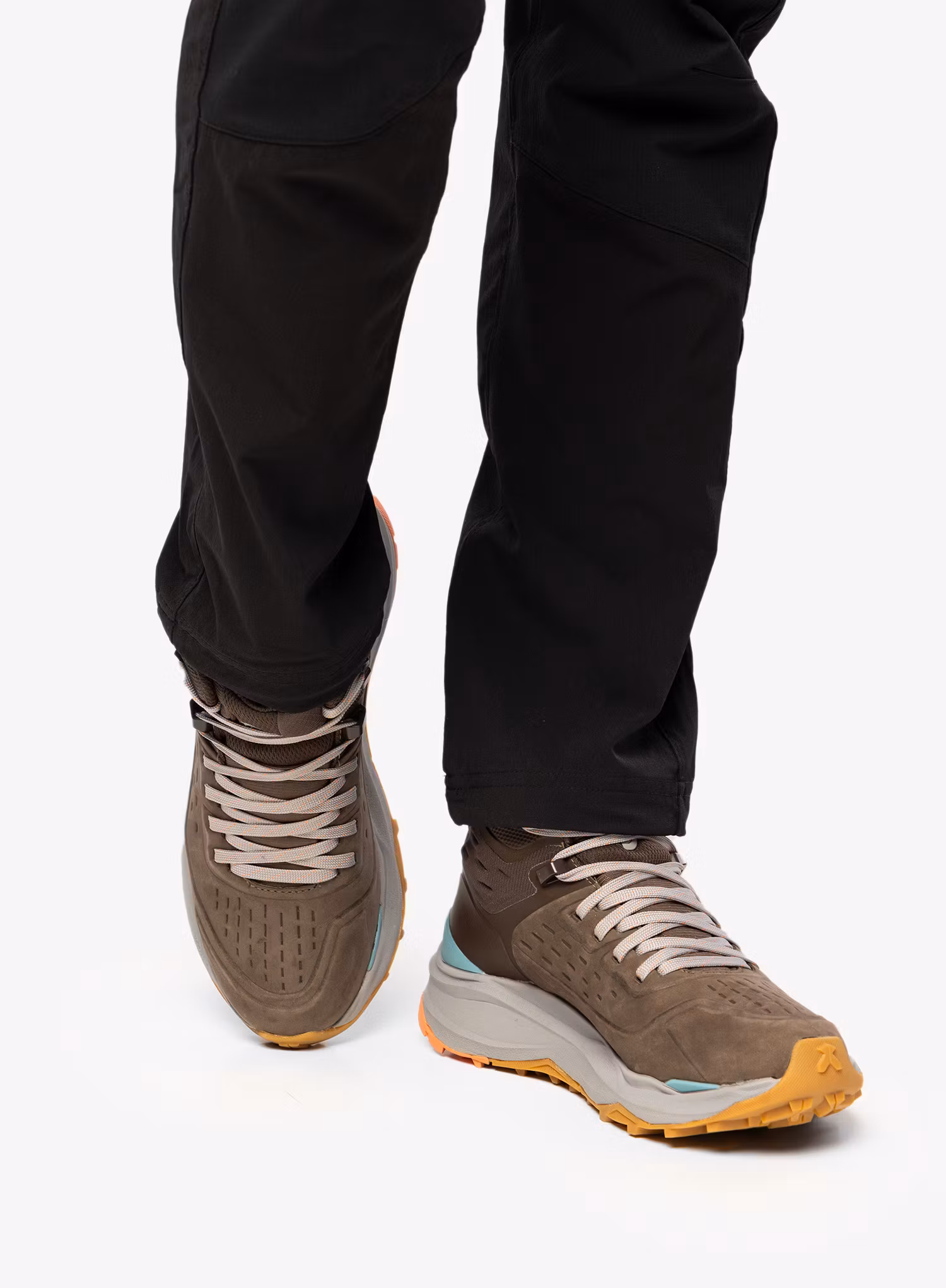 Dámské boty The North Face Vectiv Exploris 2 Mid FUTURELIGHT LTHR - brown