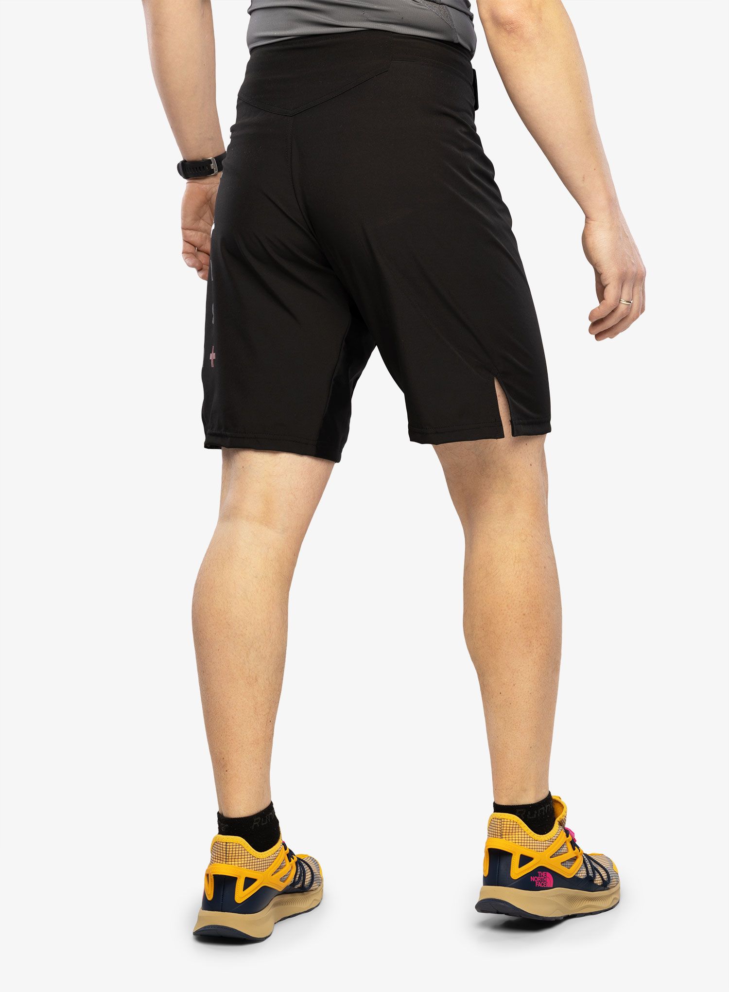 Kraťasy na cvičení Thorn Fit Combat 2.0 Training Shorts - logo