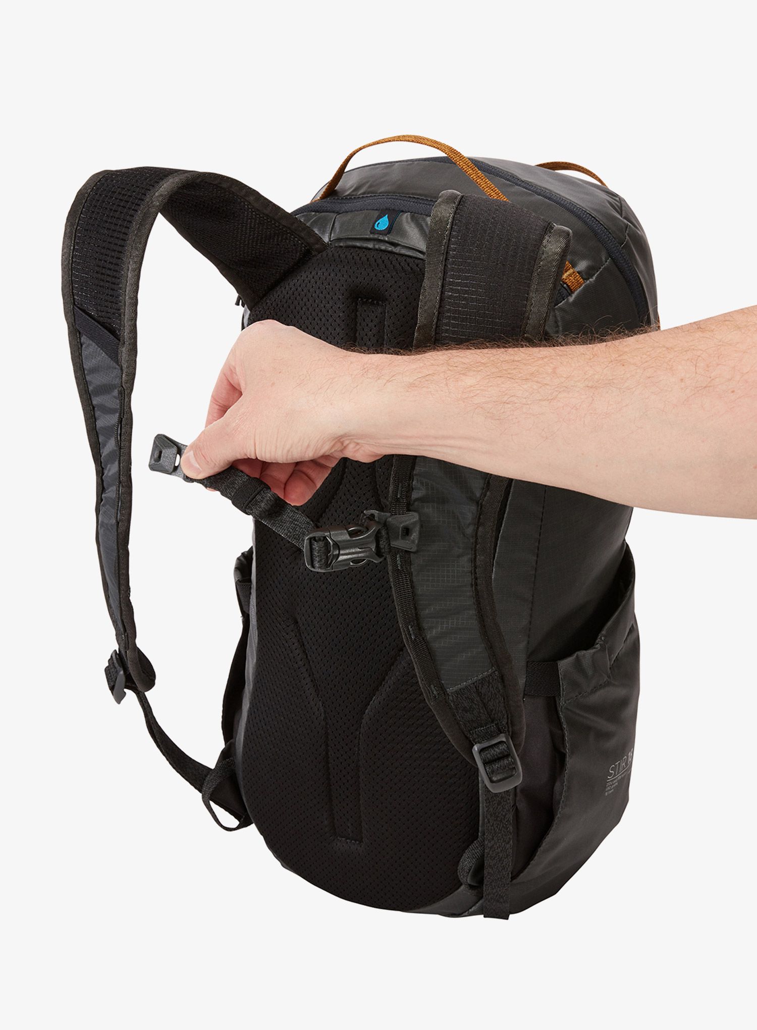 Turistický batoh Thule Stir 18 L - obsidian
