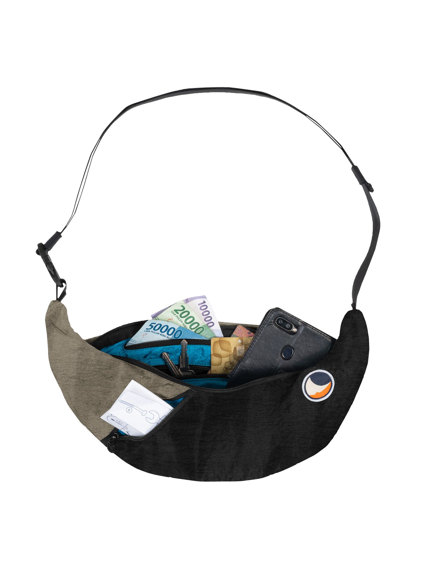 Taška Ticket To The Moon Upcycled Sling Bag - black/natural beige