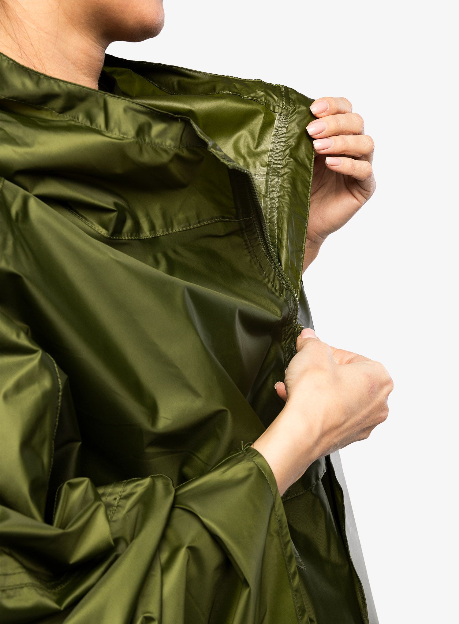 Turistická pláštěnka Trekmates Rove Poncho - moss