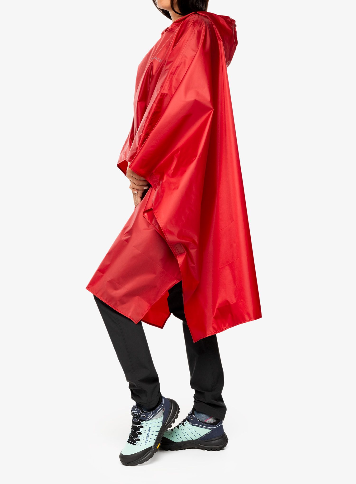Turistická pláštěnka Trekmates Tour Poncho - chili pepper
