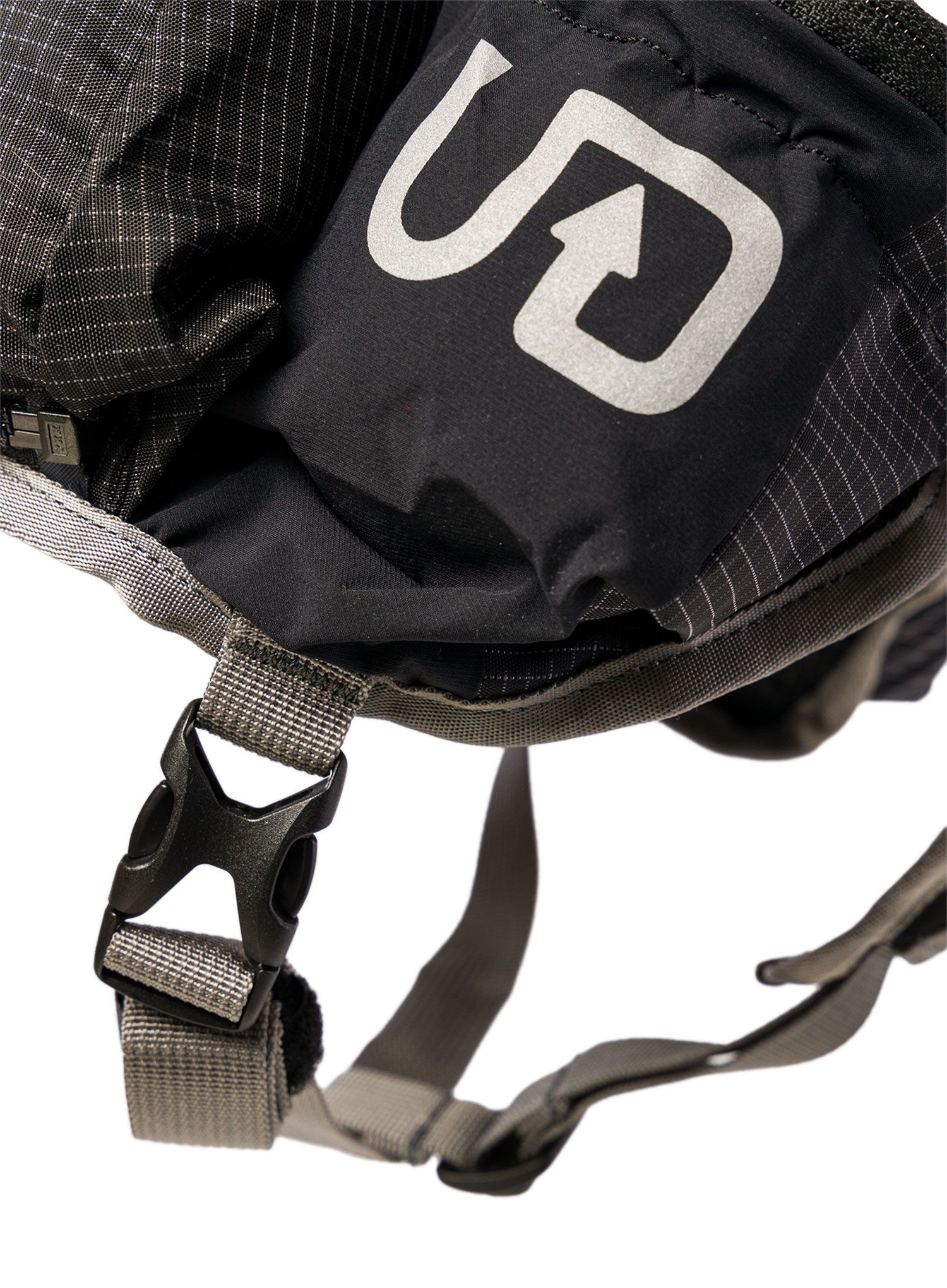 Brašny pro psa Ulimate Direction Dog Vest - black