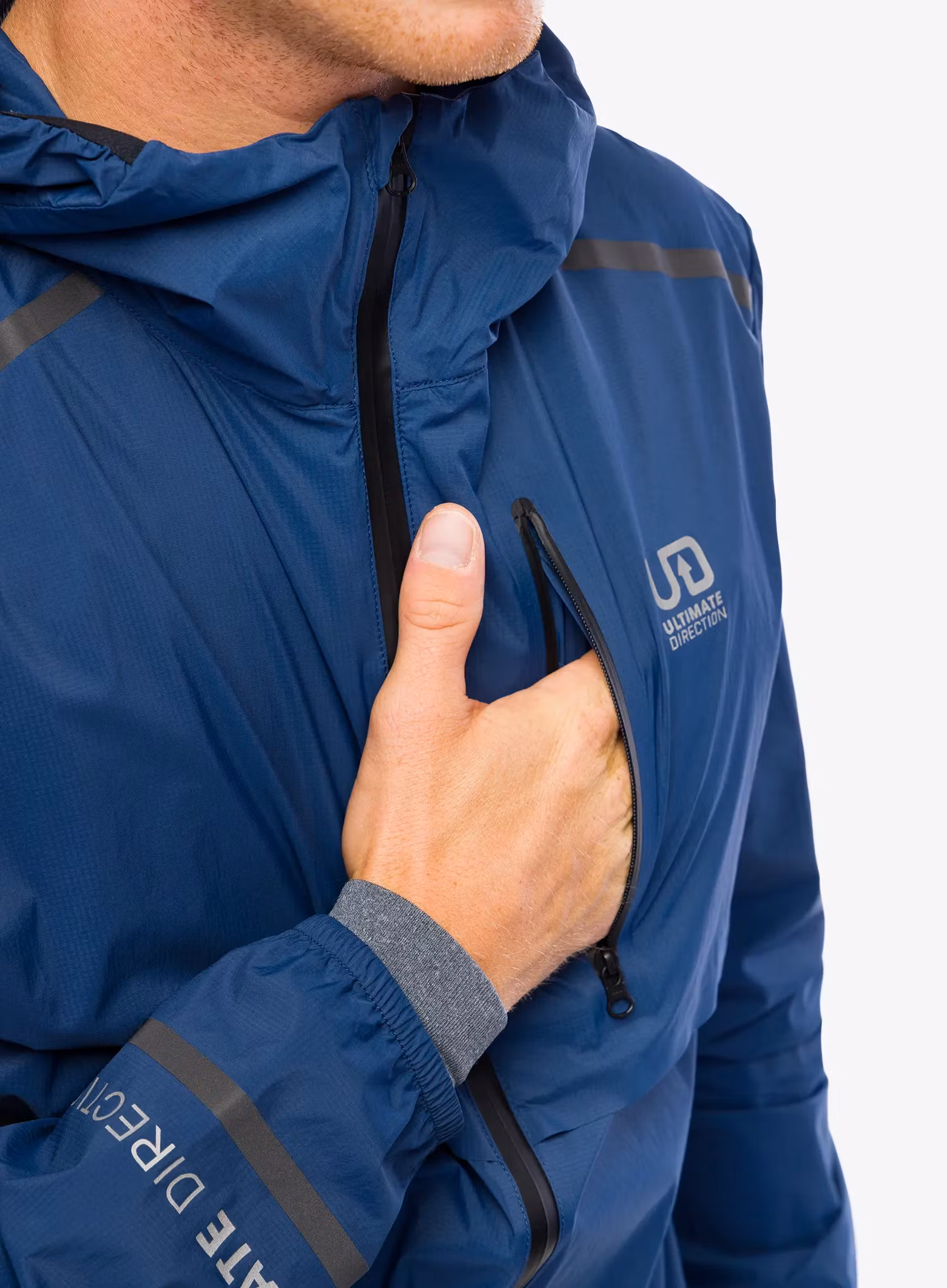 Větrovka Ultimate Direction Aerolight Wind Jacket - navy