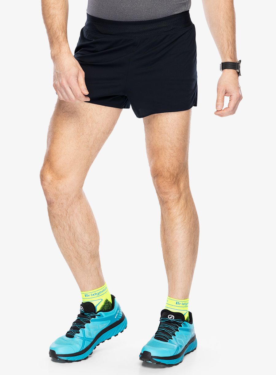 Běžecké kraťasy Under Armour Lighter Than Air Short - black/lime surge
