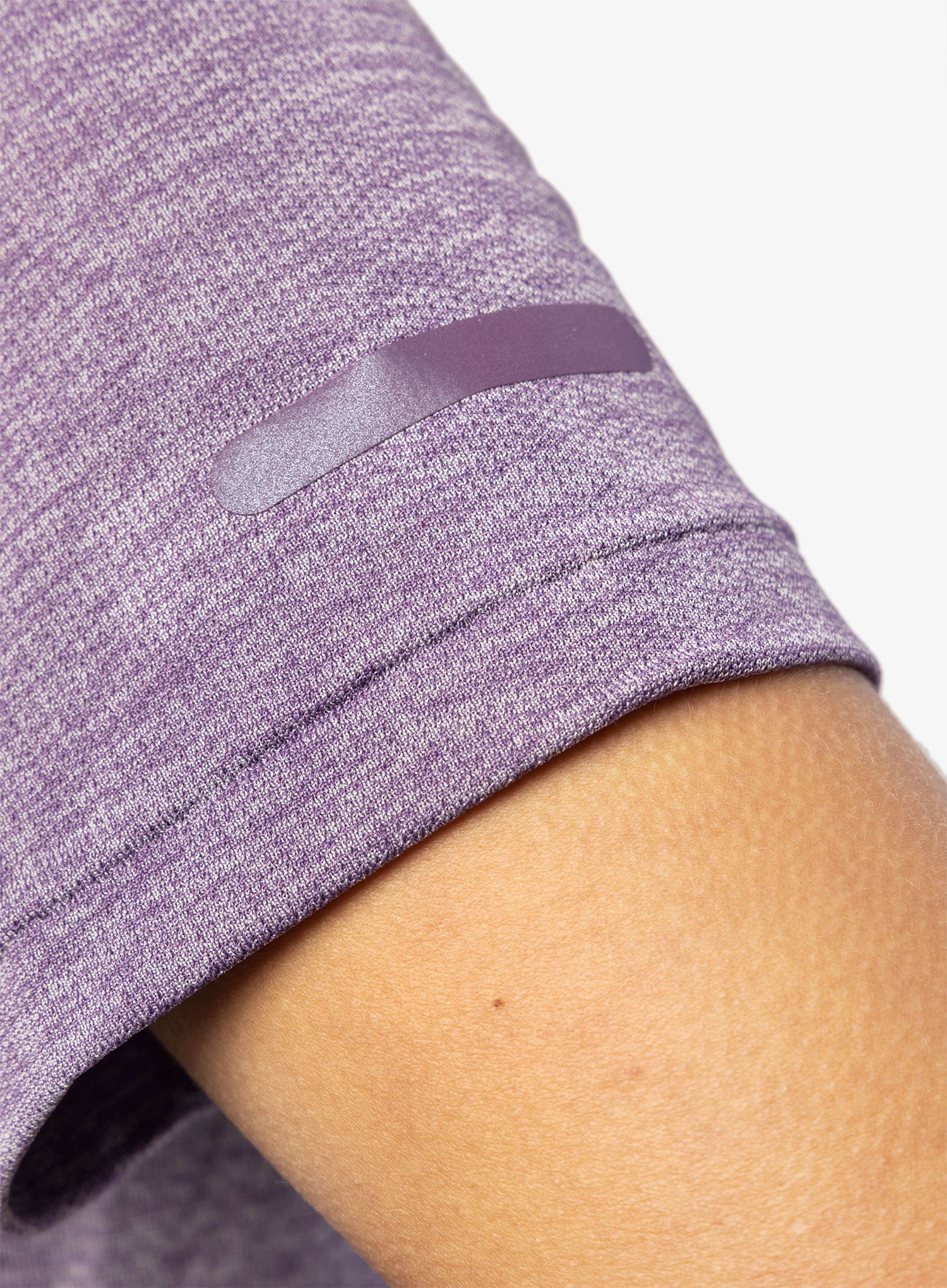Běžecké tričko dámské Under Armour Seamless Stride SS - retro purple/reflective