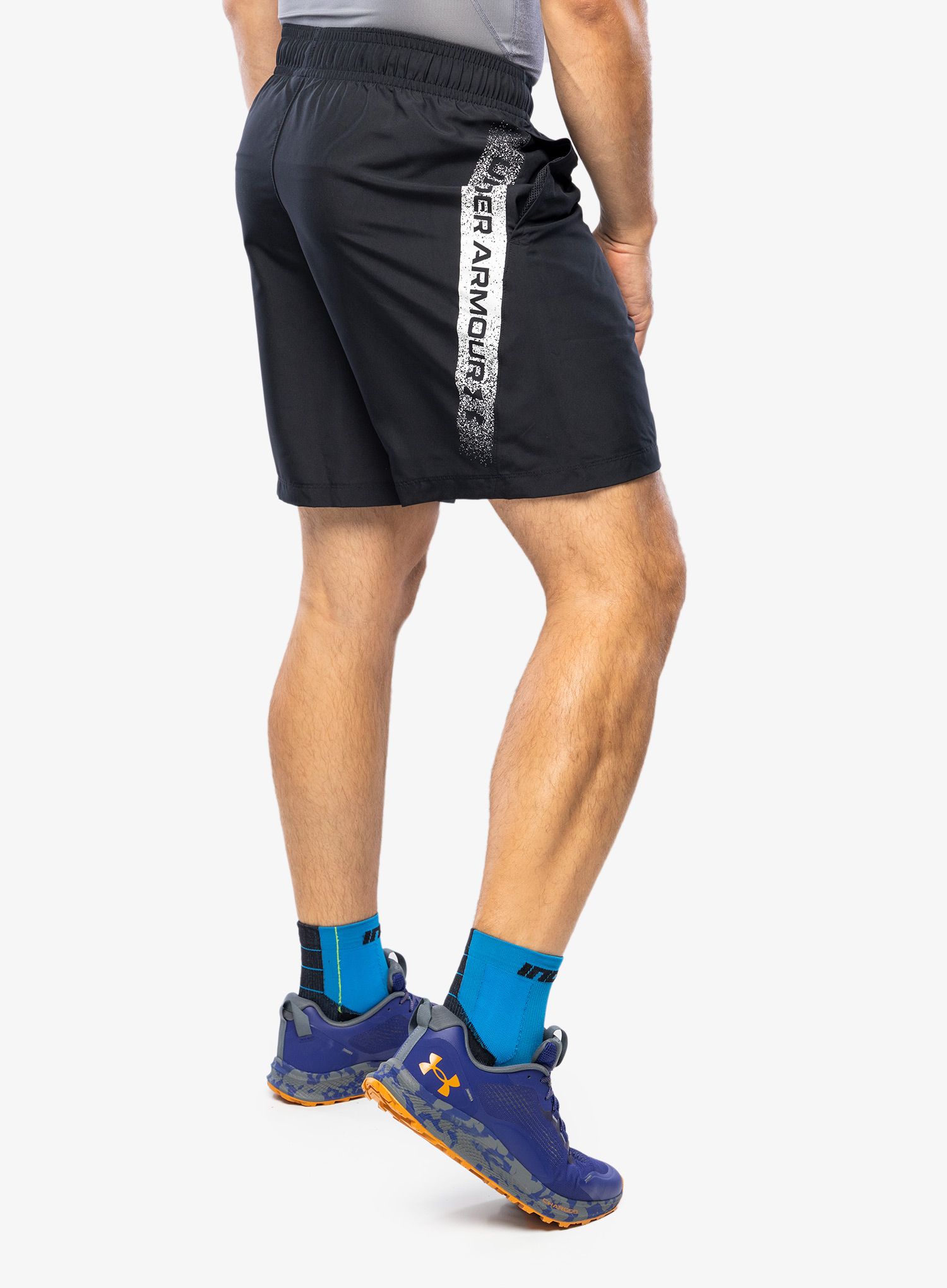 Kraťasy na cvičení Under Armour Woven Graphic Shorts - black/white
