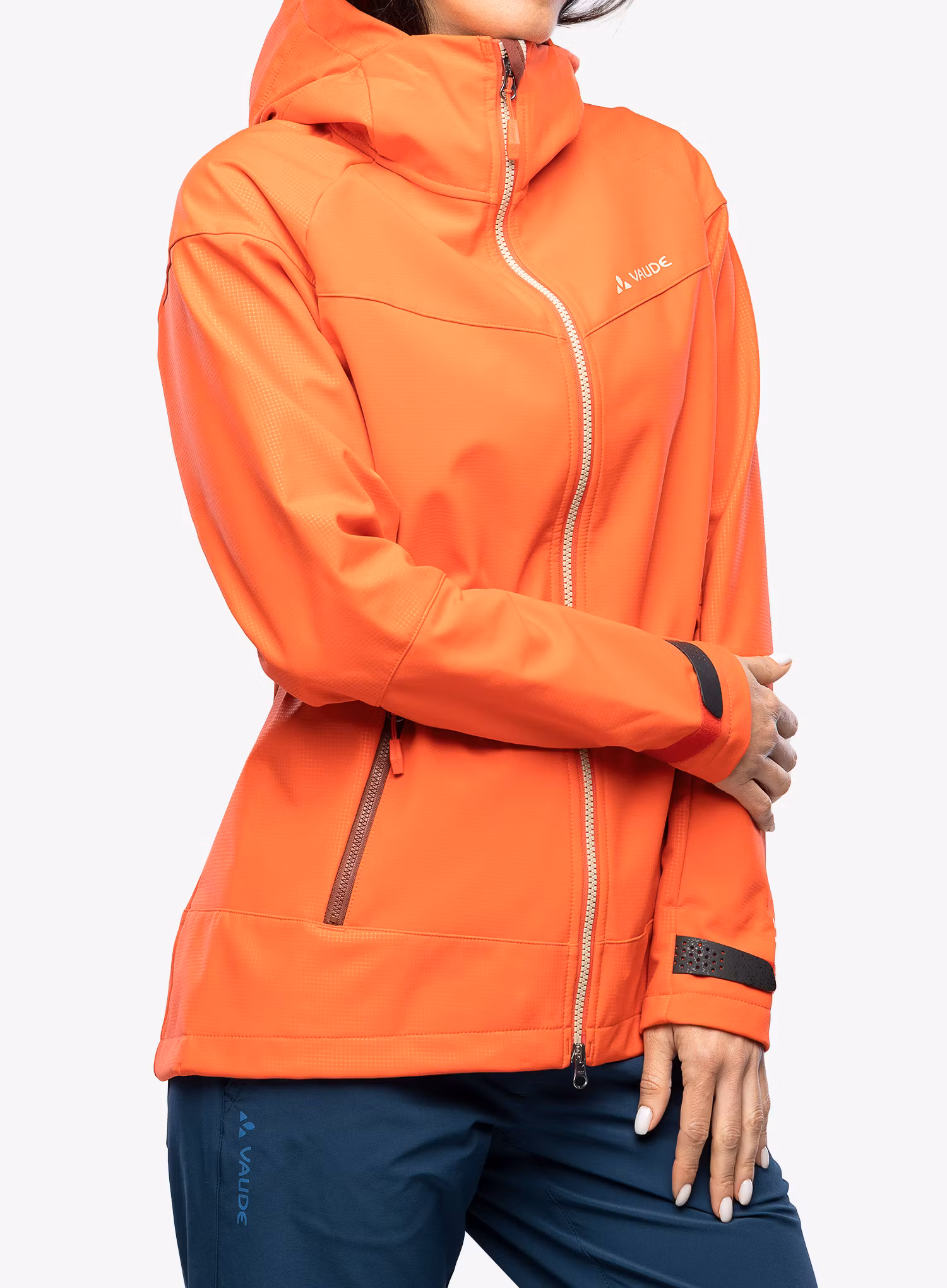 Dámská bunda Vaude All Year Elope Softshell Jacket - flame