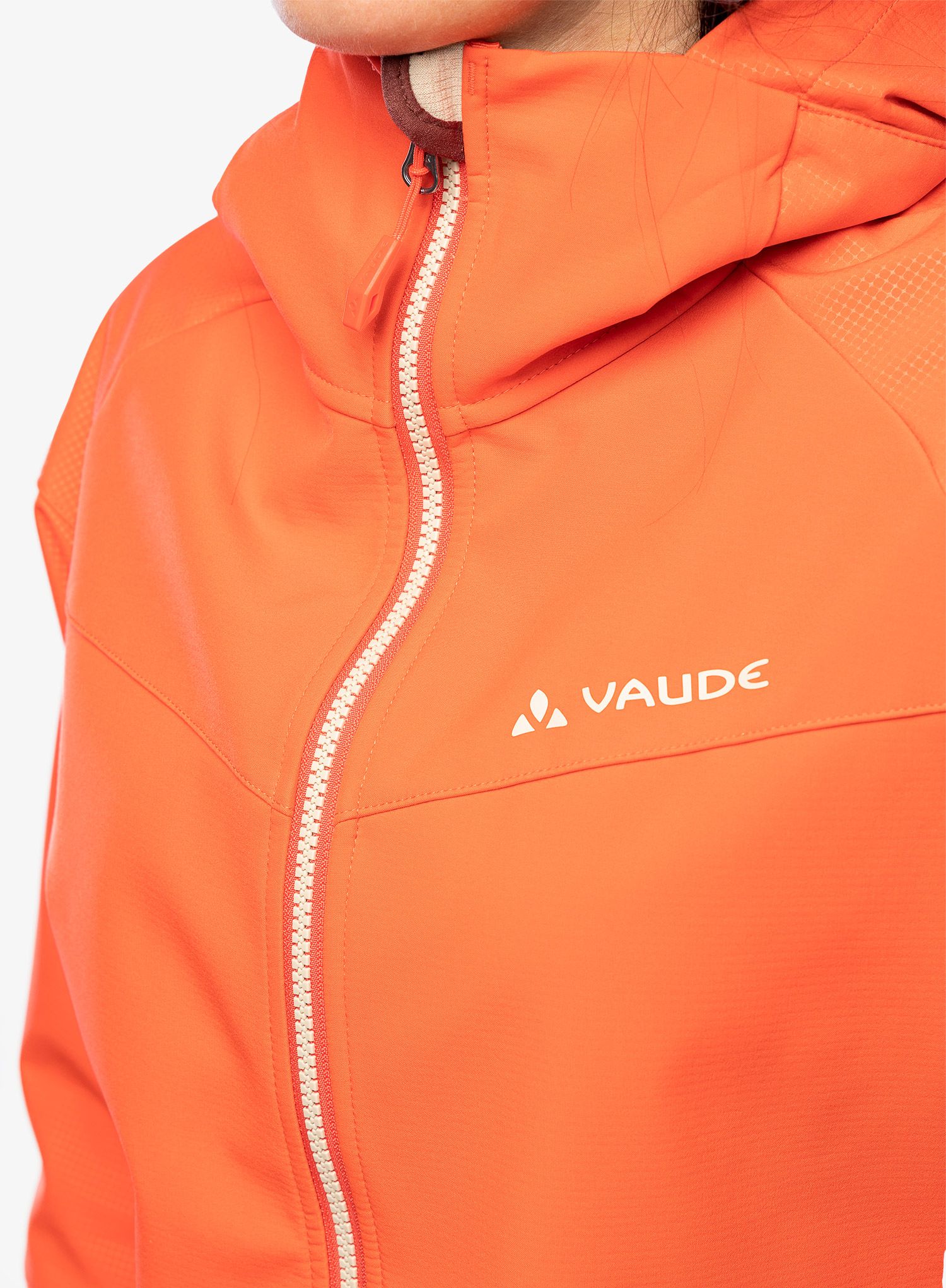 Dámská bunda Vaude All Year Elope Softshell Jacket - flame