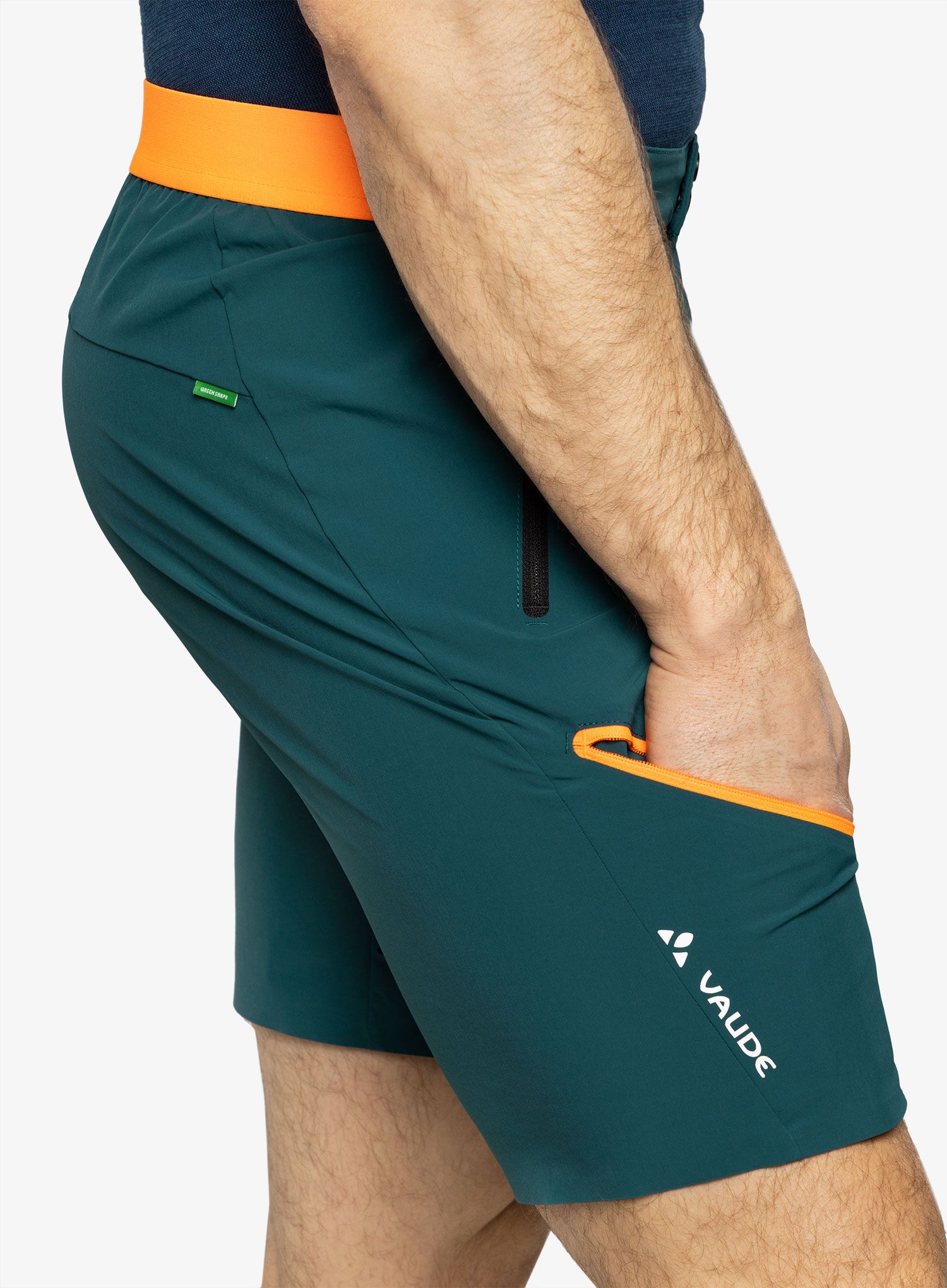 Outdoorové kraťasy Vaude Scopi LW Shorts II - mallard green