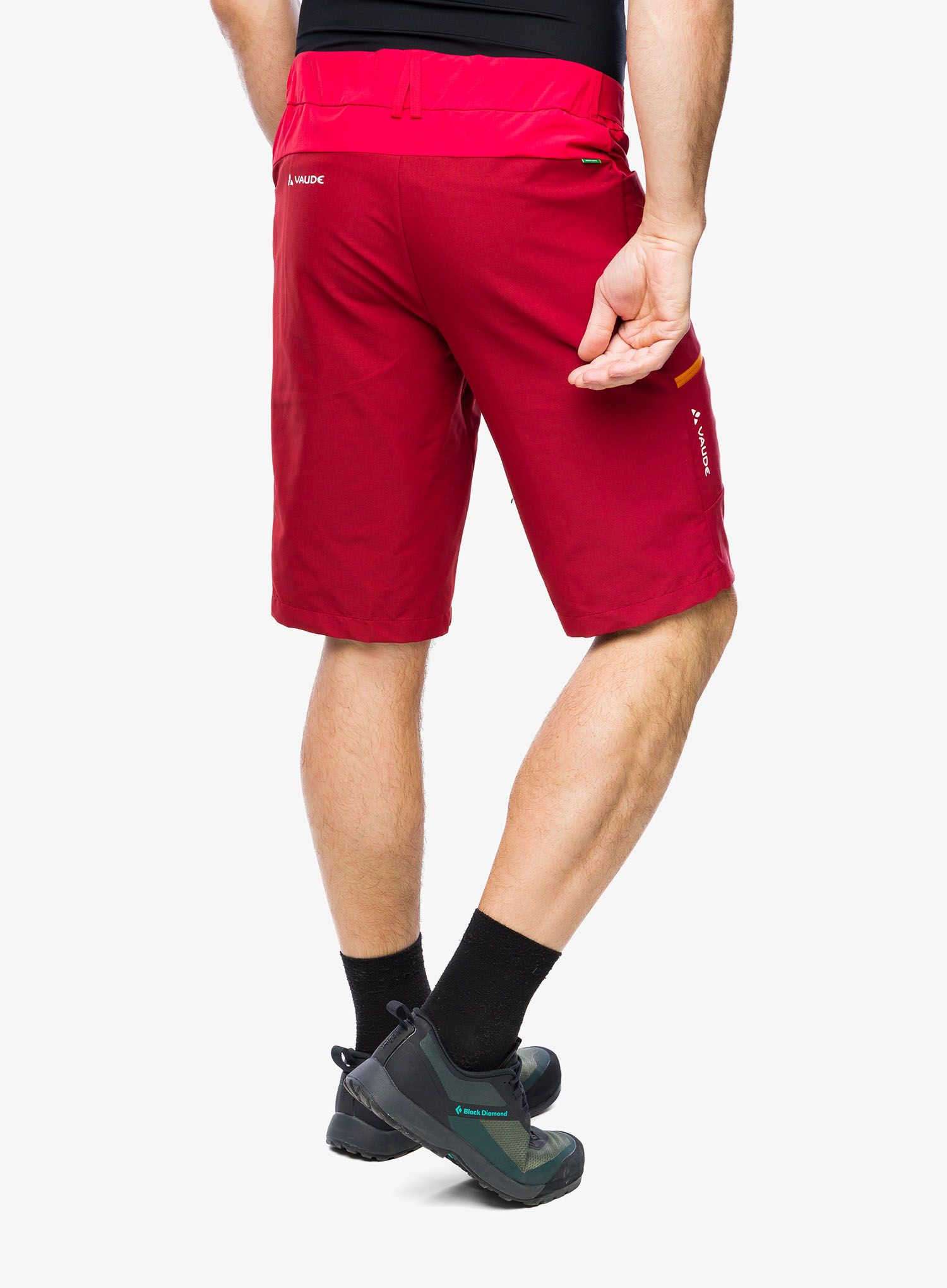 Outdoorové kraťasy Vaude Tekoa Shorts III - carmine