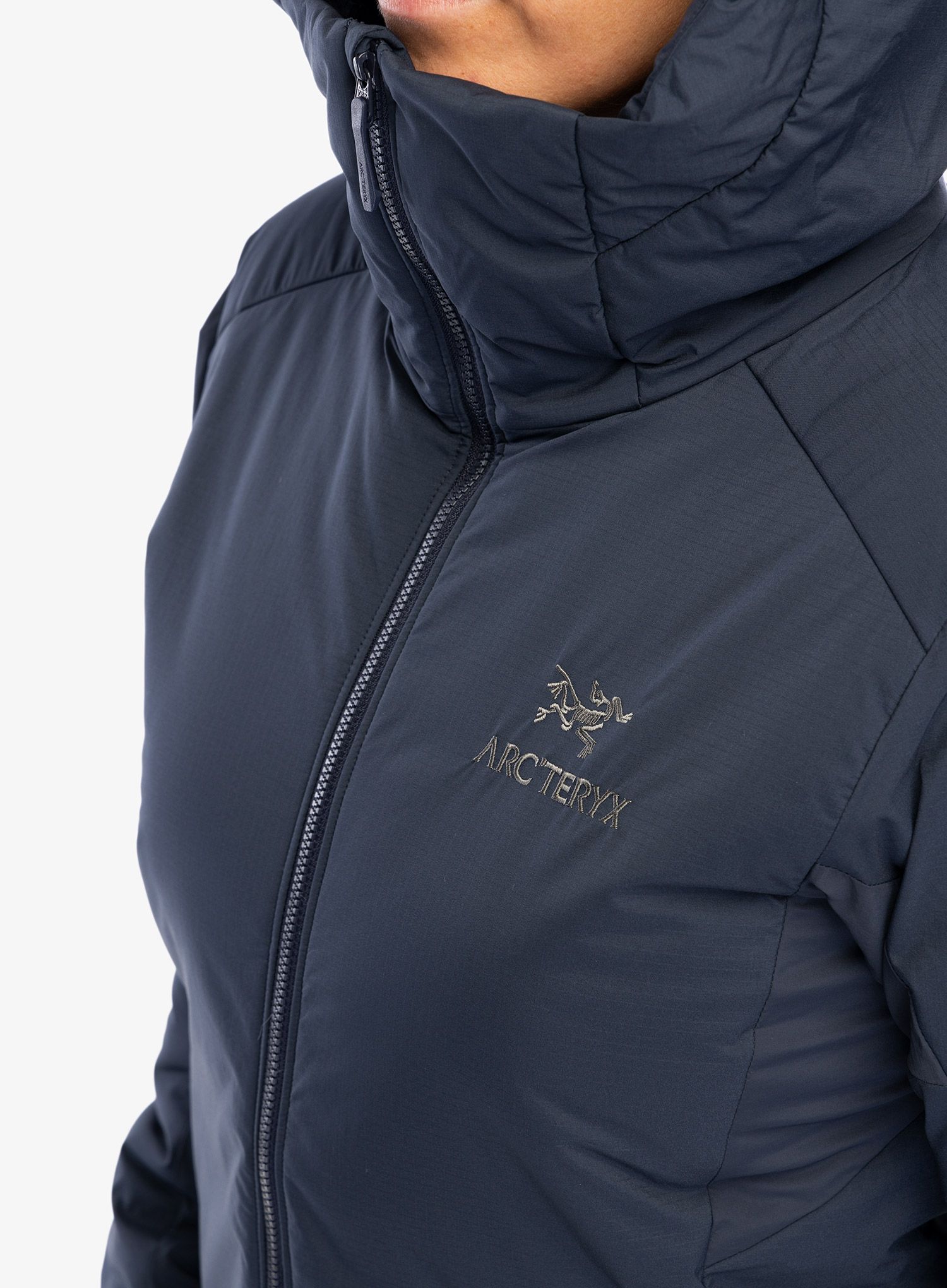 Zateplená bunda dámská Arcteryx Atom Heavyweight Hoody - black sapphire