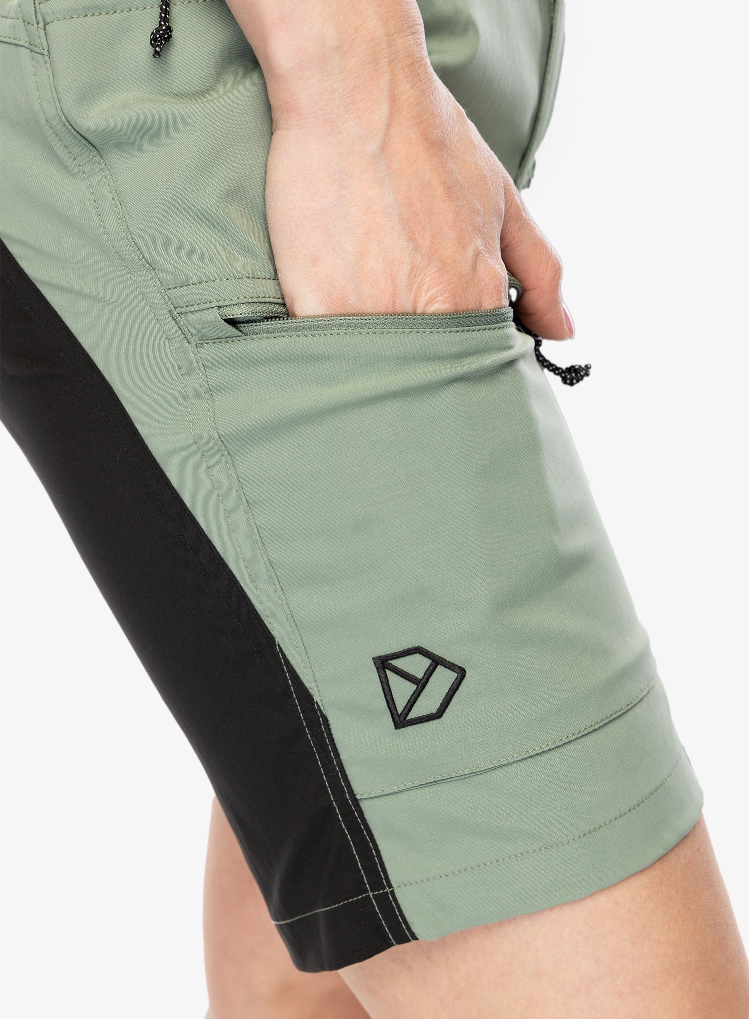 Kraťasy dámské Didriksons Tucana Shorts - light moss