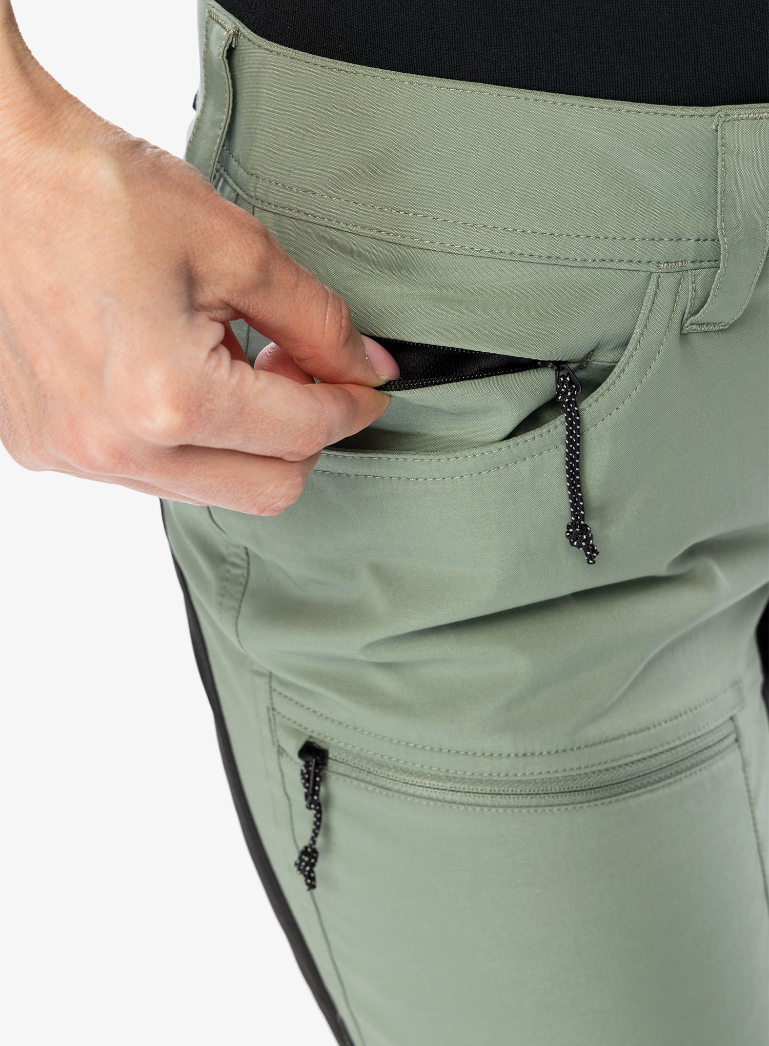 Kraťasy dámské Didriksons Tucana Shorts - light moss
