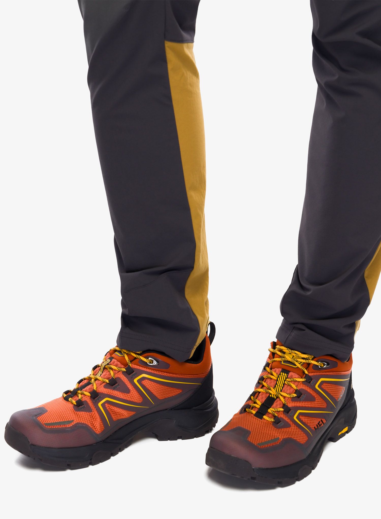 Turistické boty Helly Hansen Cascade Low HT - ginger biscuit/ebony