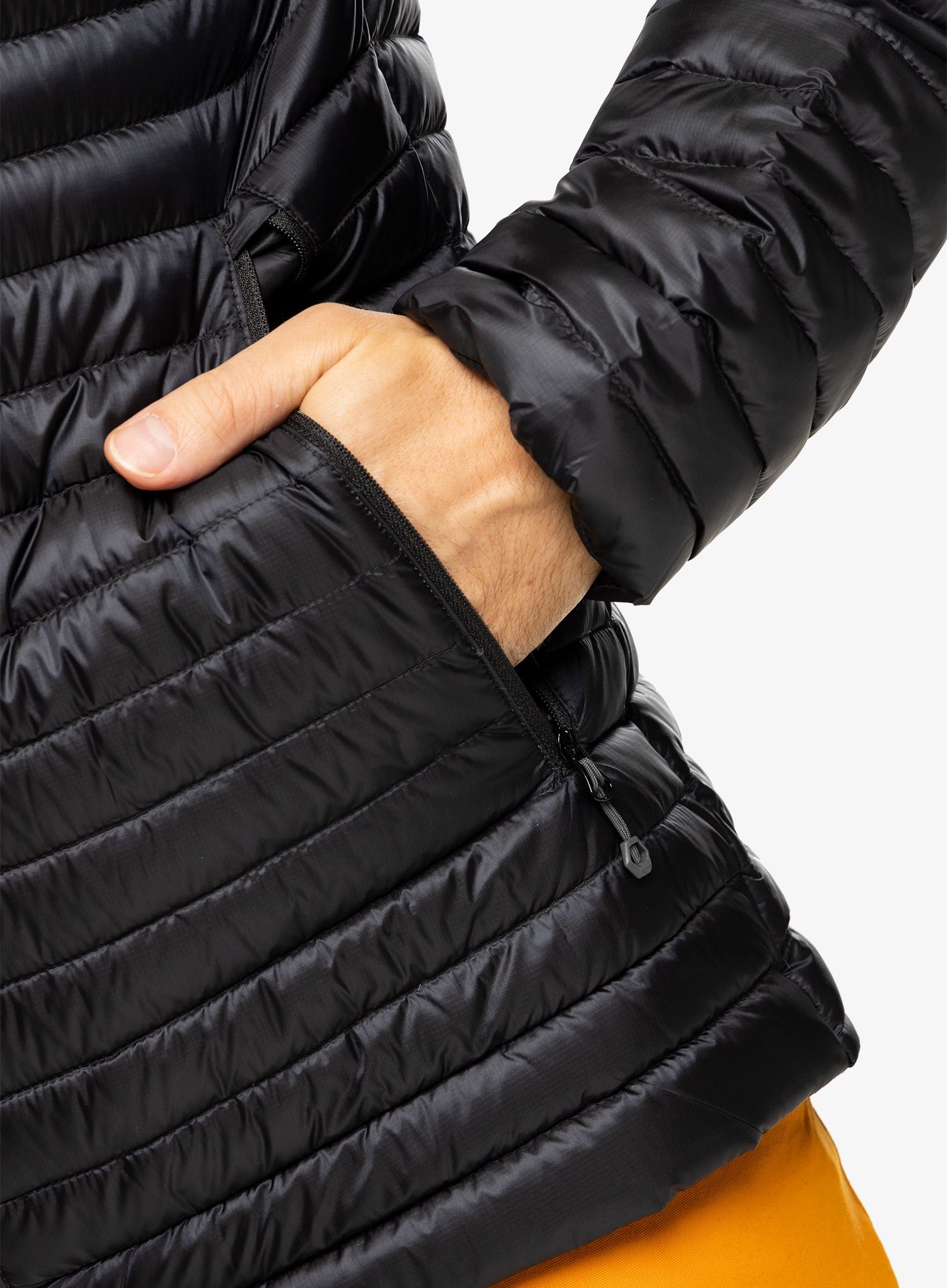 Péřová bunda Montane Anti-Freeze Lite Hoodie - black