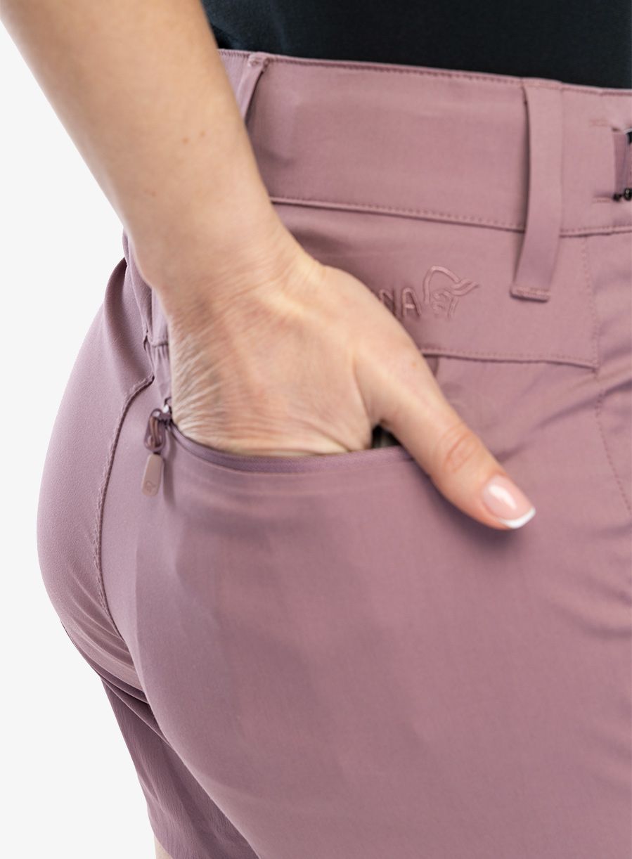 Kraťasy dámské Norrona Femund Light Cotton Shorts - grape shake