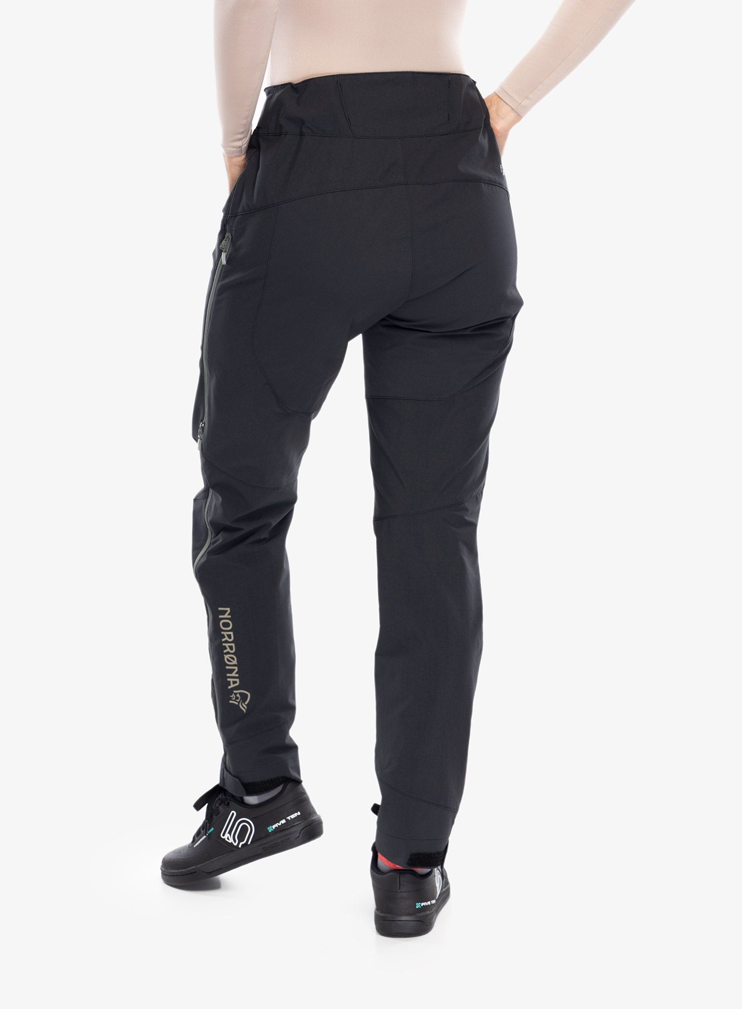 Softshellové kalhoty dámské Norrona Fjora Flex1 Pants - caviar/castor grey