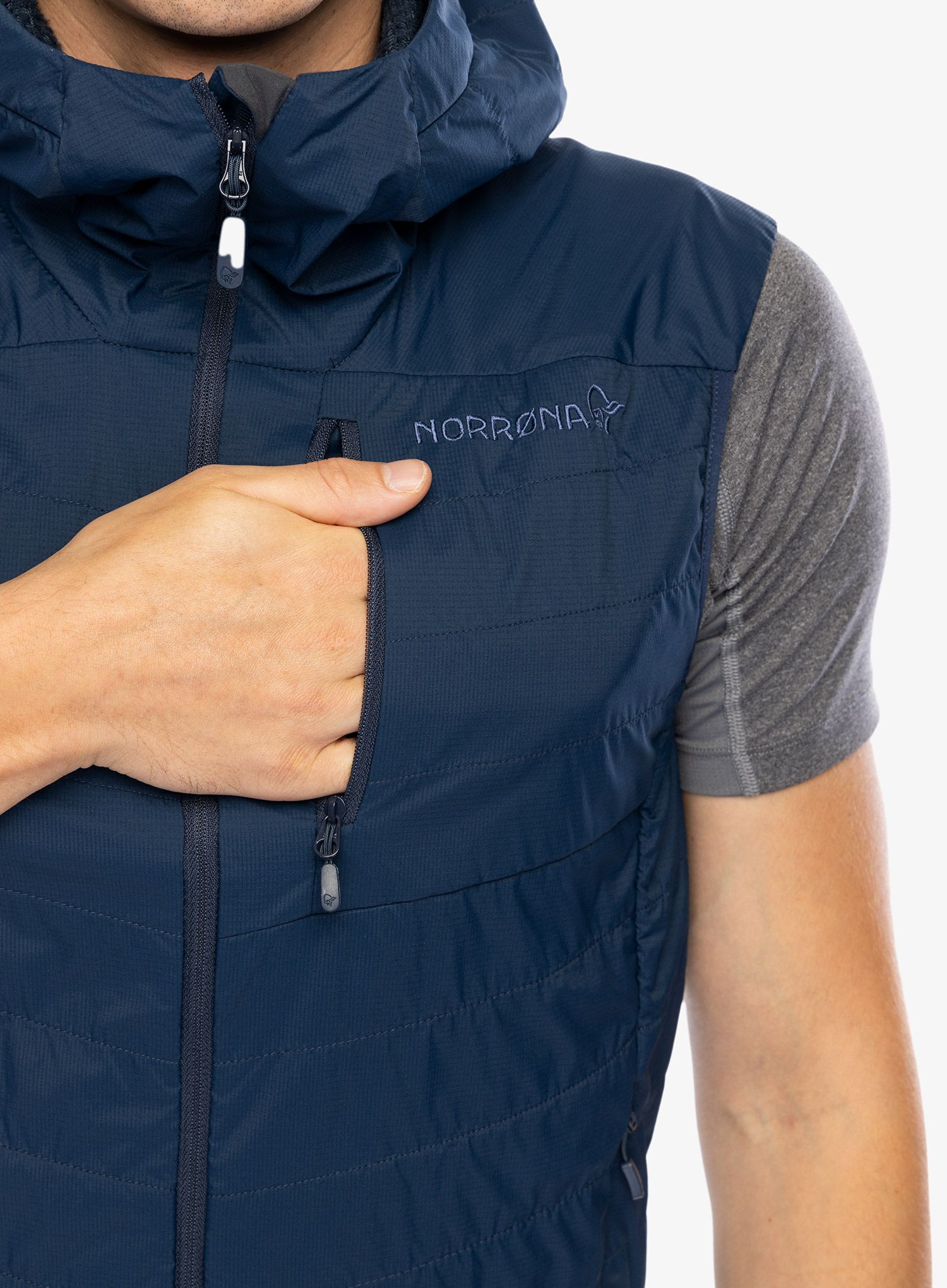 Zateplená vesta Norrona Lyngen Alpha90 Vest - indigo night
