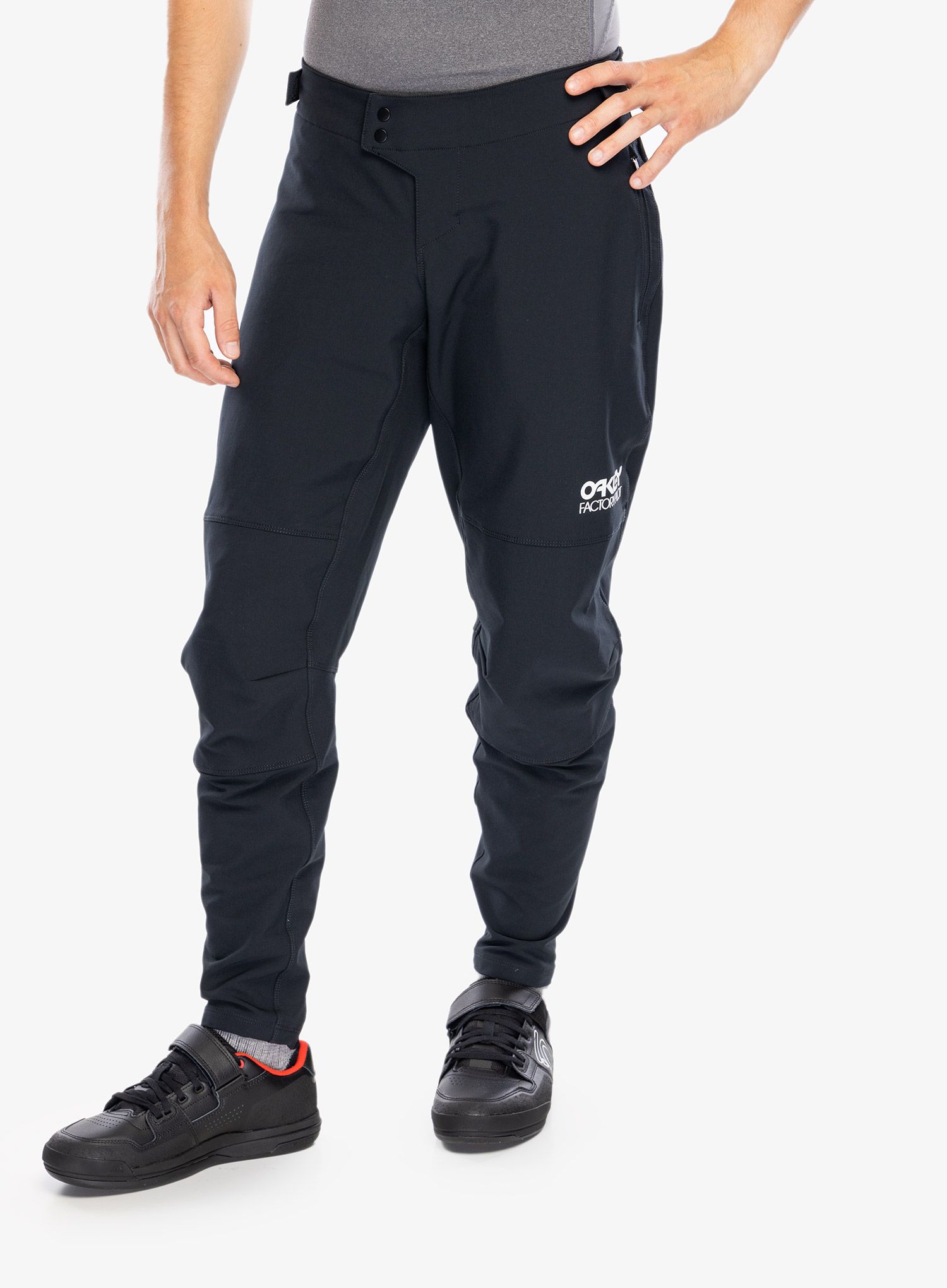 Cyklistické kalhoty Oakley Element Lite MTB Pant - blackout