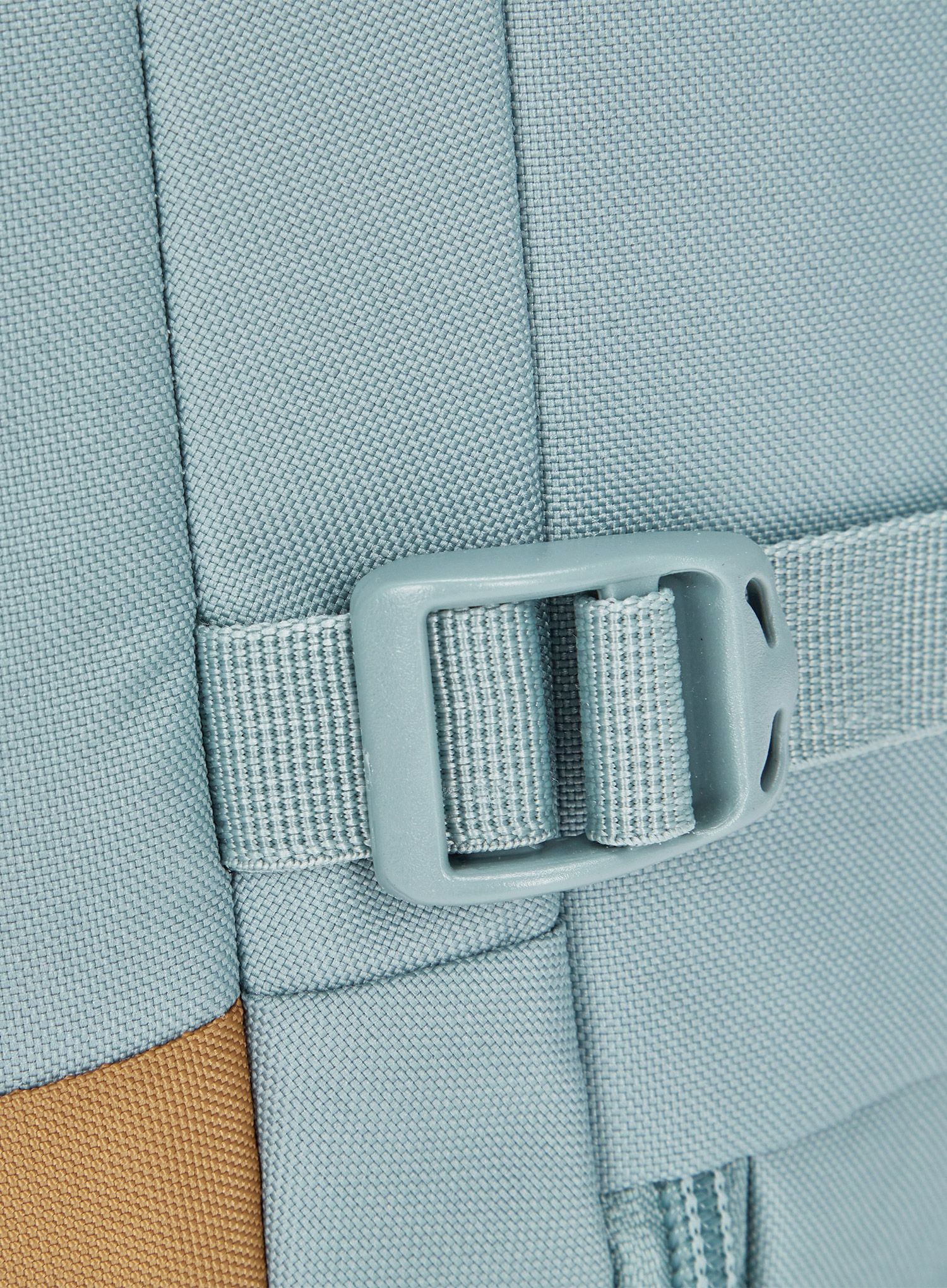 Batoh proti krádeži Pacsafe Go Carry-on Backpack 34 L - fresh mint