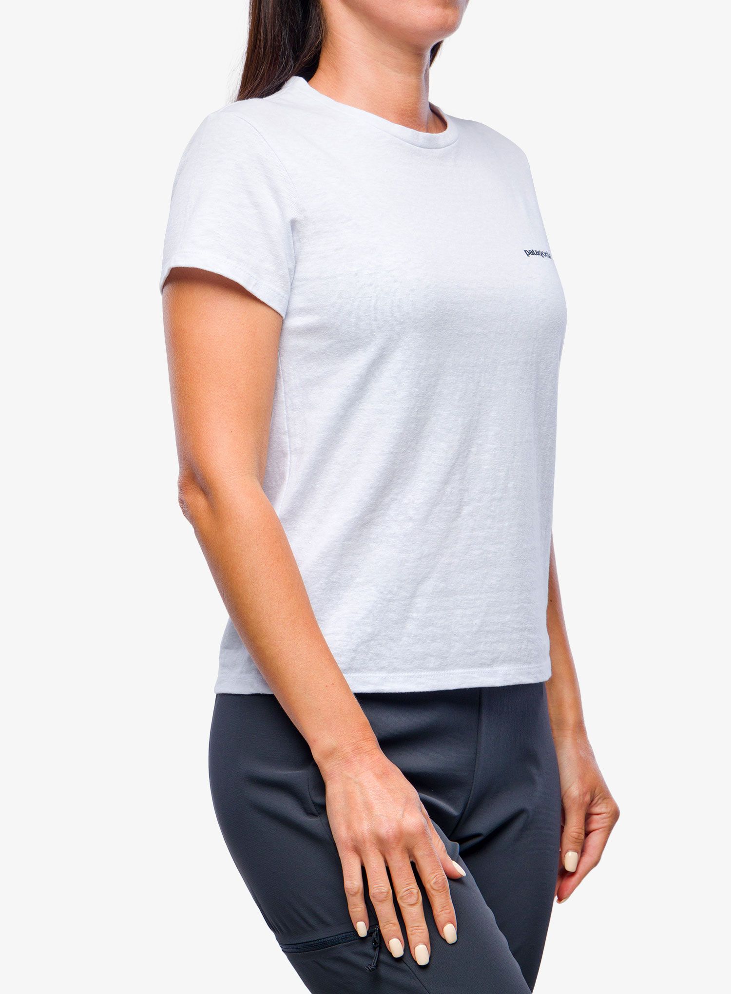 Dámské bavlněné tričko Patagonia P-6 Logo Responsibili-Tee - white