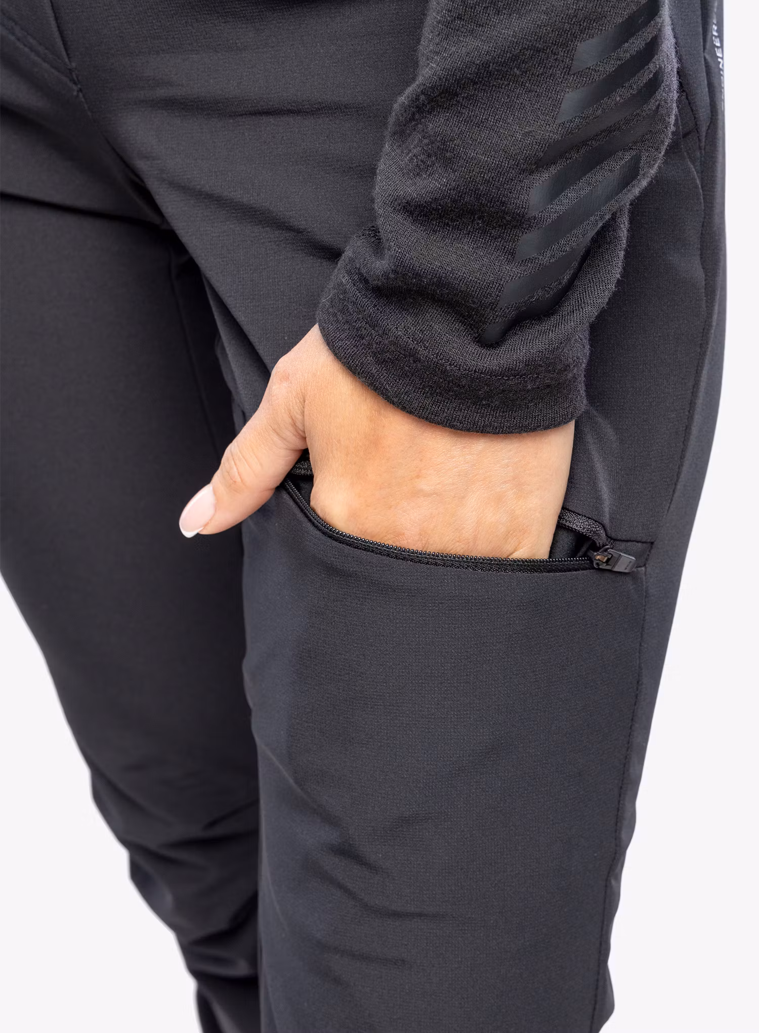 Softshellové kalhoty dámské Salewa Sella DST Light Pants - black