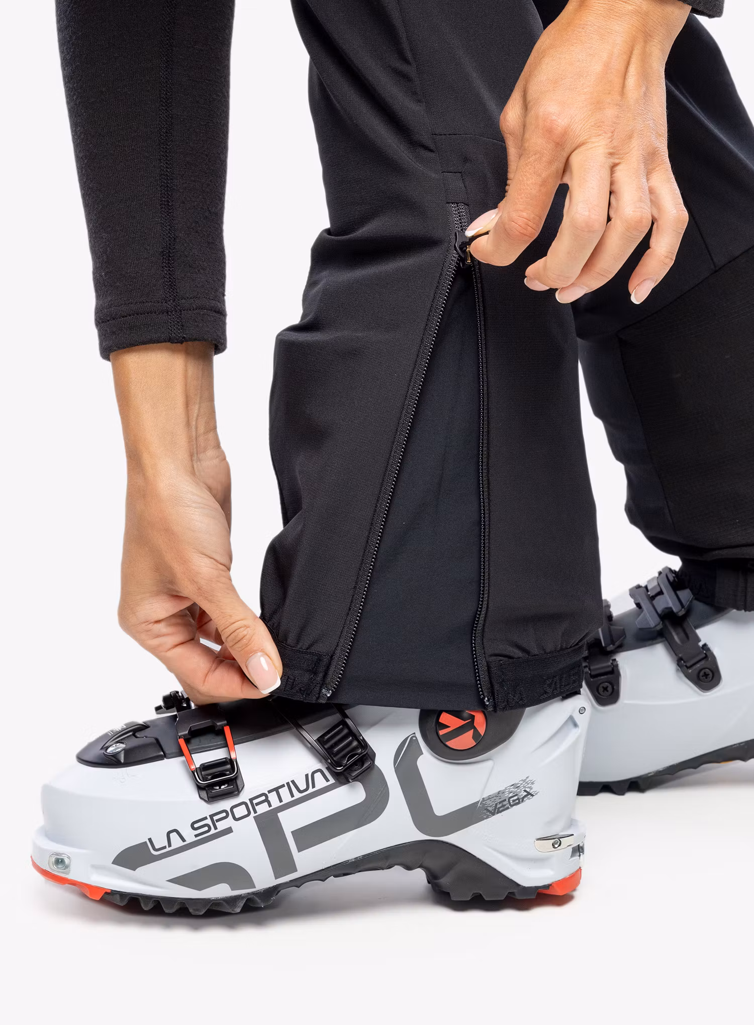 Softshellové kalhoty dámské Salewa Sella DST Light Pants - black