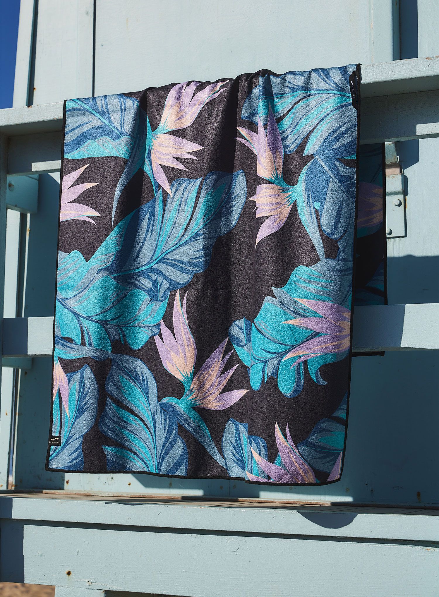 Plážový ručník Slowtide Mauka Beach Towel - black