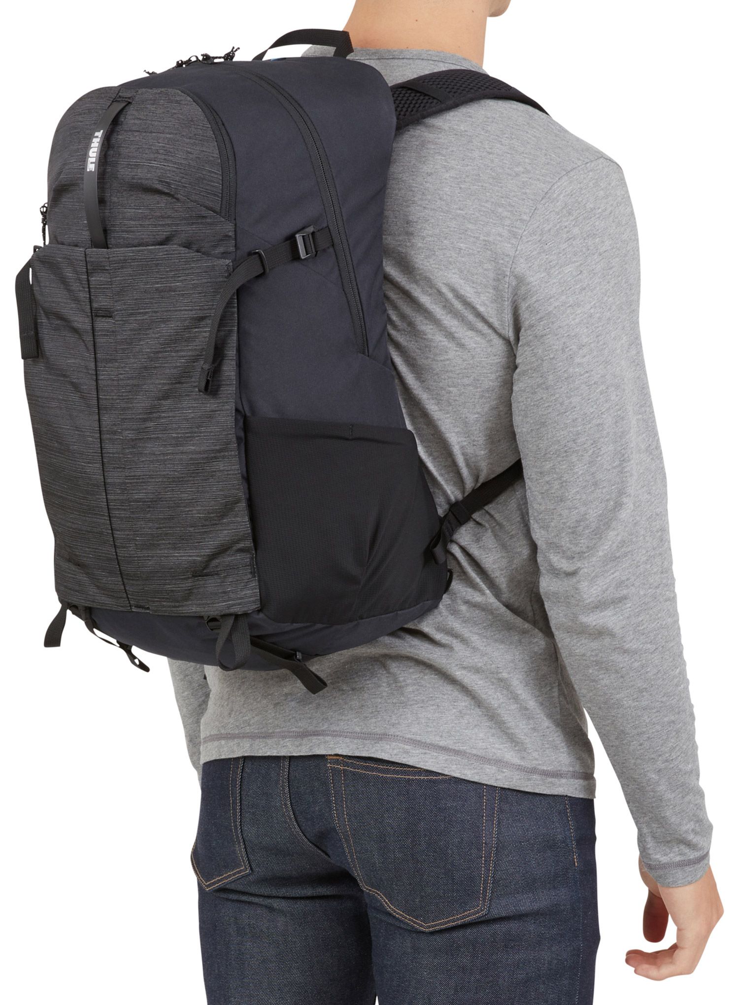 Turistický batoh Thule Nanum 25L - black