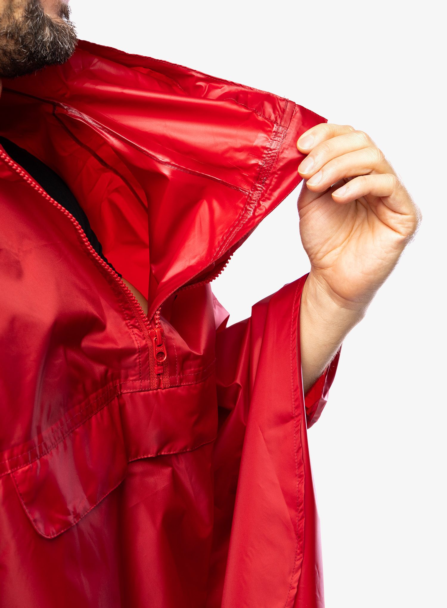 Turistická pláštěnka Trekmates Rove Poncho - chilli pepper