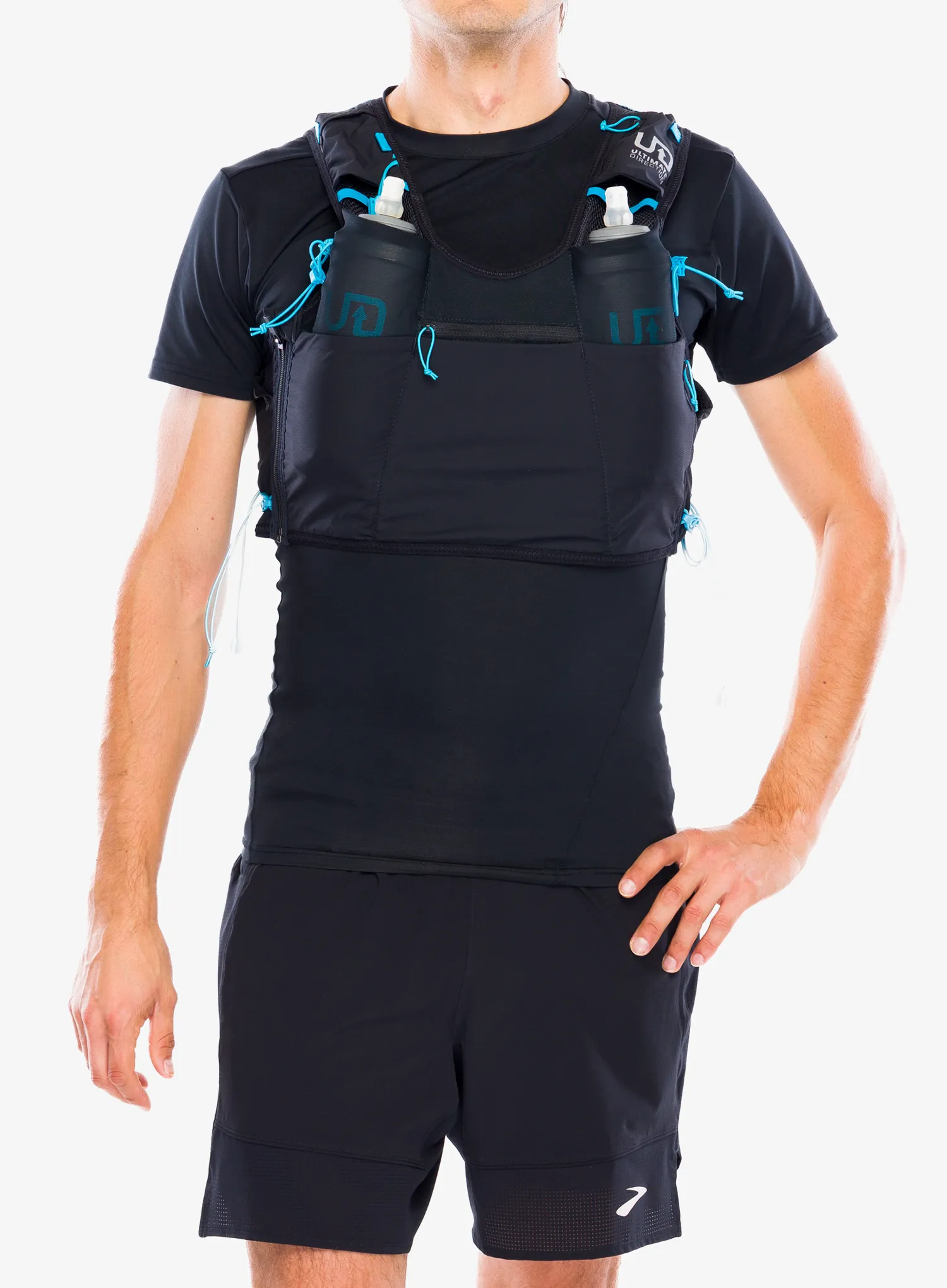 Vesta na běhání Ultimate Direction Xodus Vest - onyx