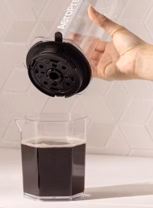 Adaptér k expreskám AeroPress Flow Control Filter Cap