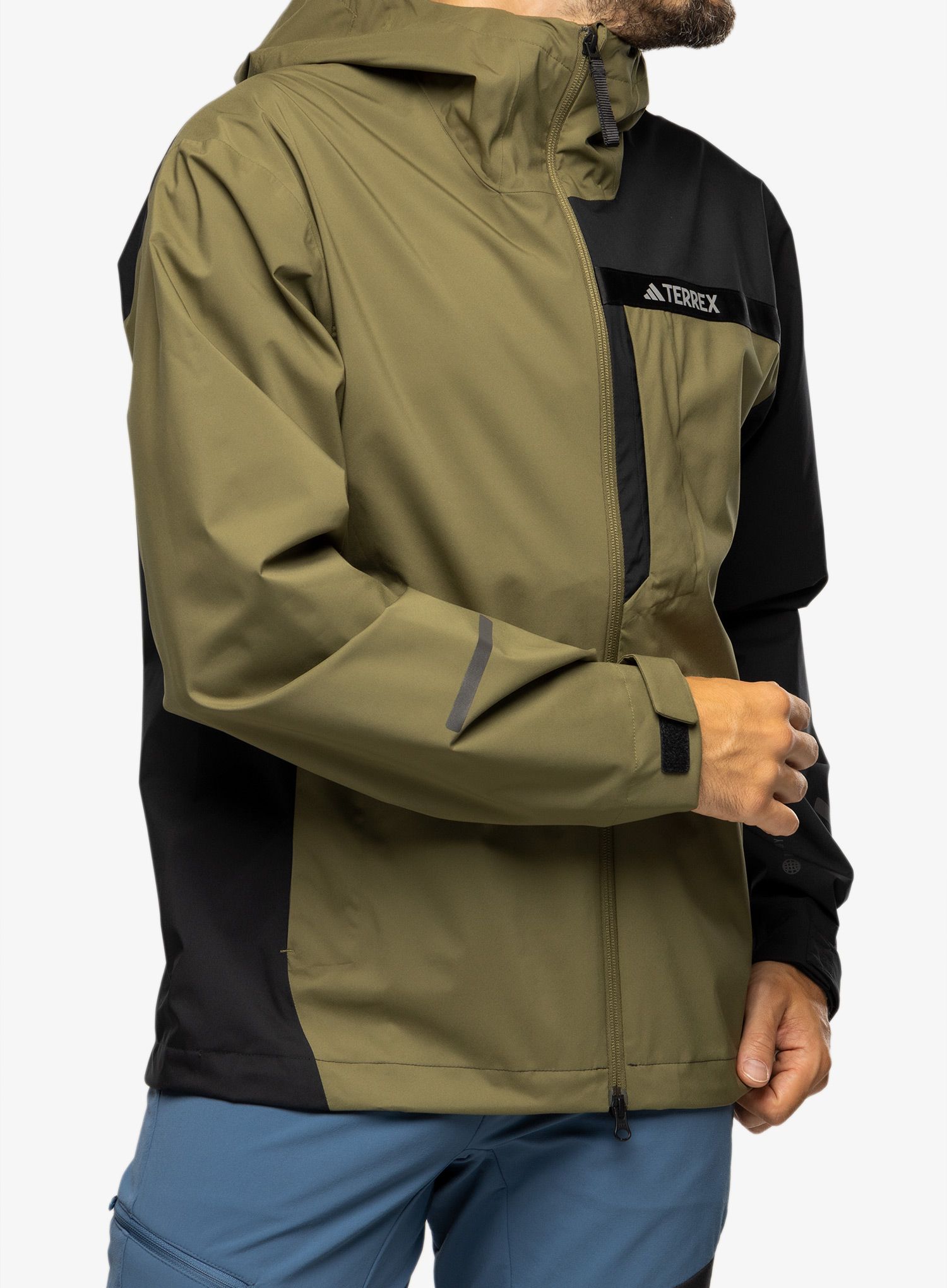 Bunda do deště adidas TERREX Multi RAIN.RDY 2.5L Jacket - focus olive/black