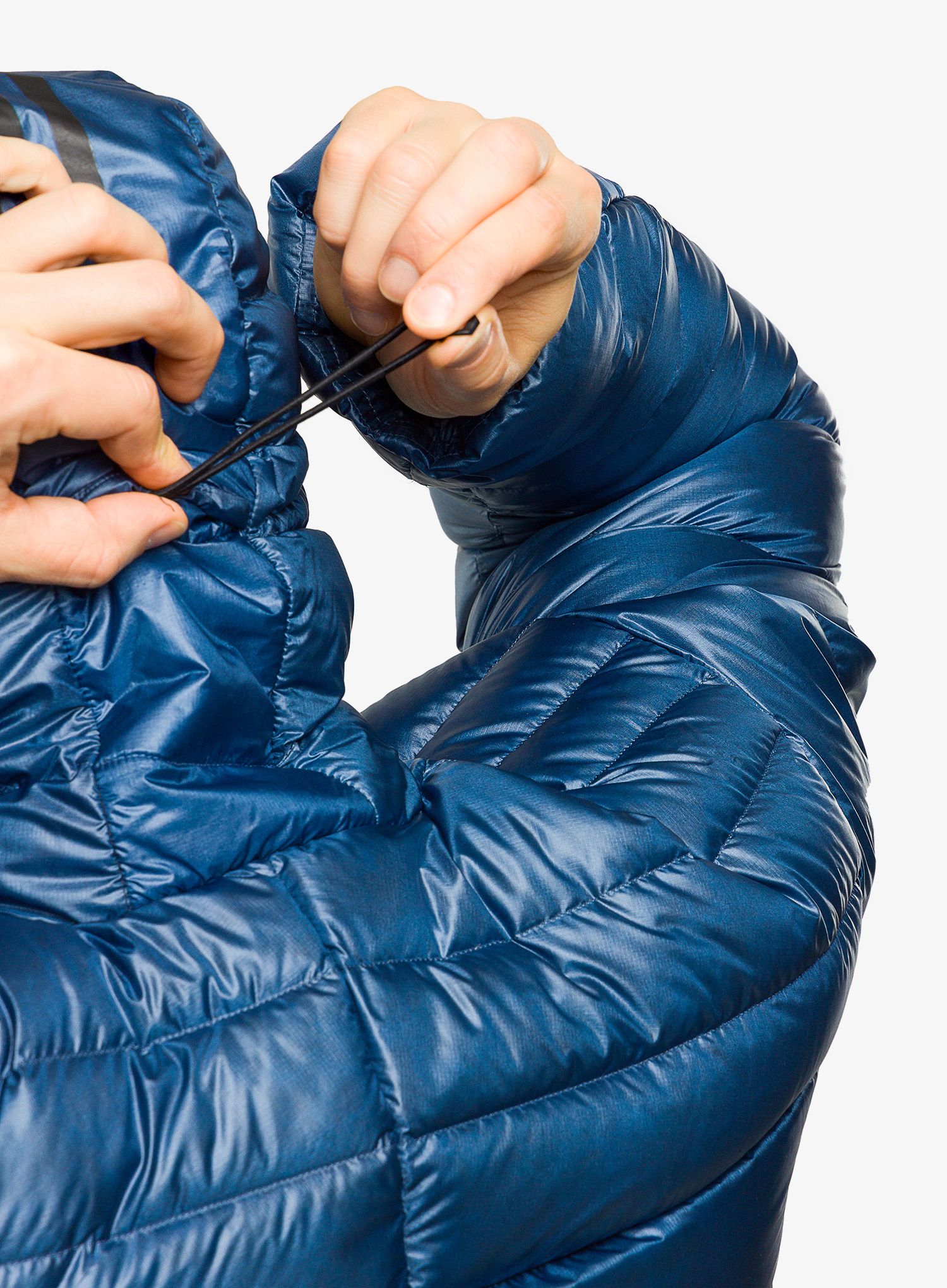 Péřová bunda adidas TERREX Techrock Down Hooded Parka - wonder steel