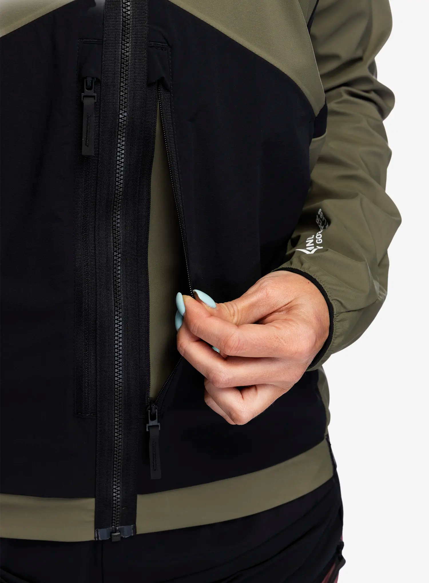 Softshellová bunda dámská adidas TERREX Techrock GORE-TEX WINDSTOPPER Softshell Jkt - olive strata/black