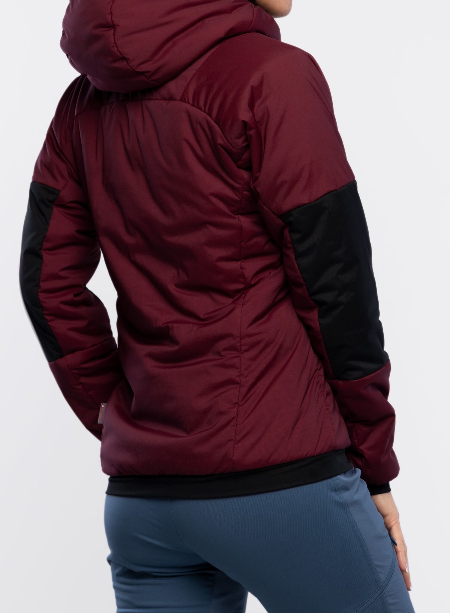 Zateplená bunda dámská adidas TERREX Techrock Stretch PrimaLoft Hooded Jkt - shadow red/black