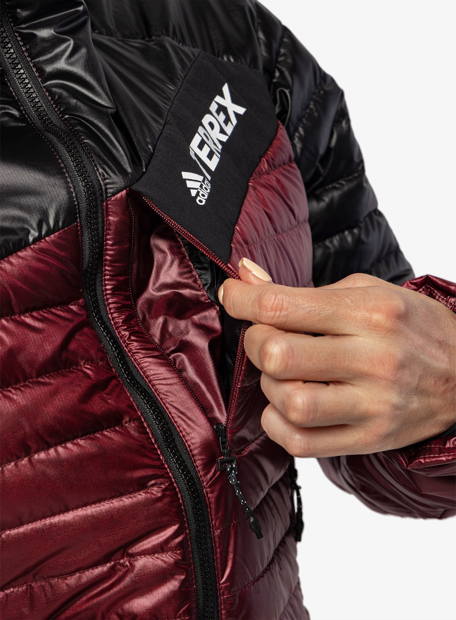 Dámská péřová bunda adidas TERREX Techrock Year-Round Down Hooded Jkt - red/black