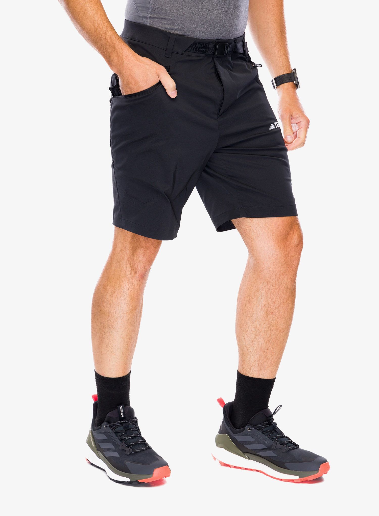 Outdoorové kraťasy adidas TERREX Xperior Mid Shorts - black