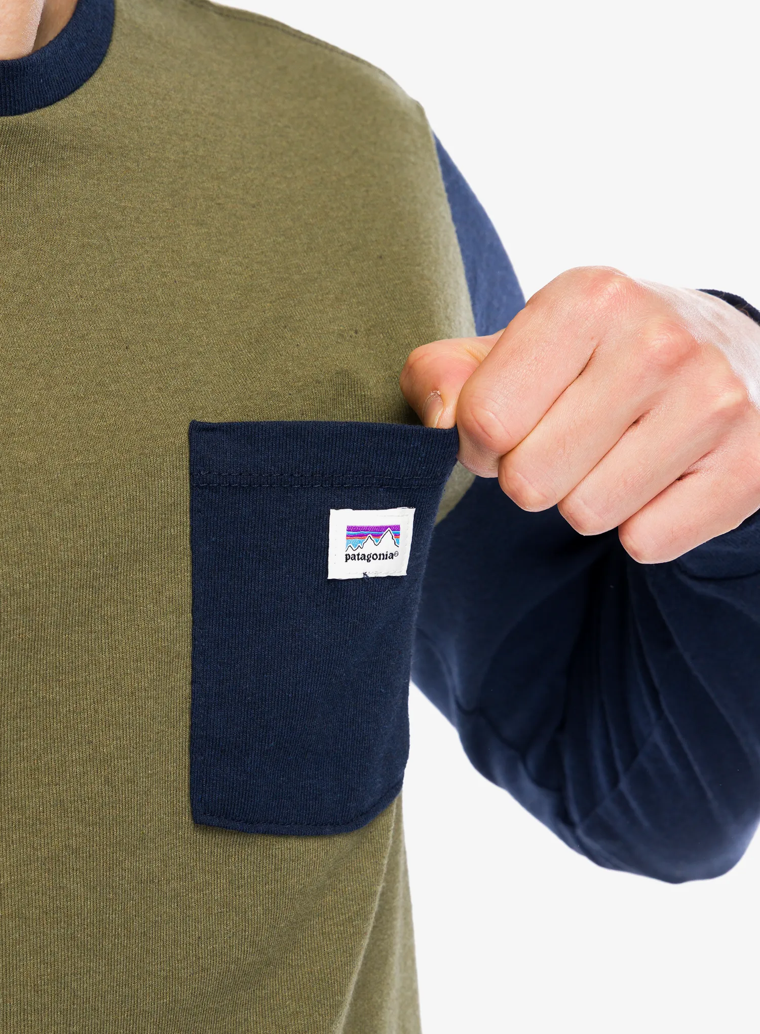Mikina bez kapuce Patagonia L/S Shop Sticker Pocket Responsibili-Tee - tent green